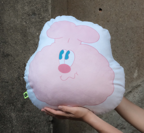 Kingjun｜圓臉抱枕