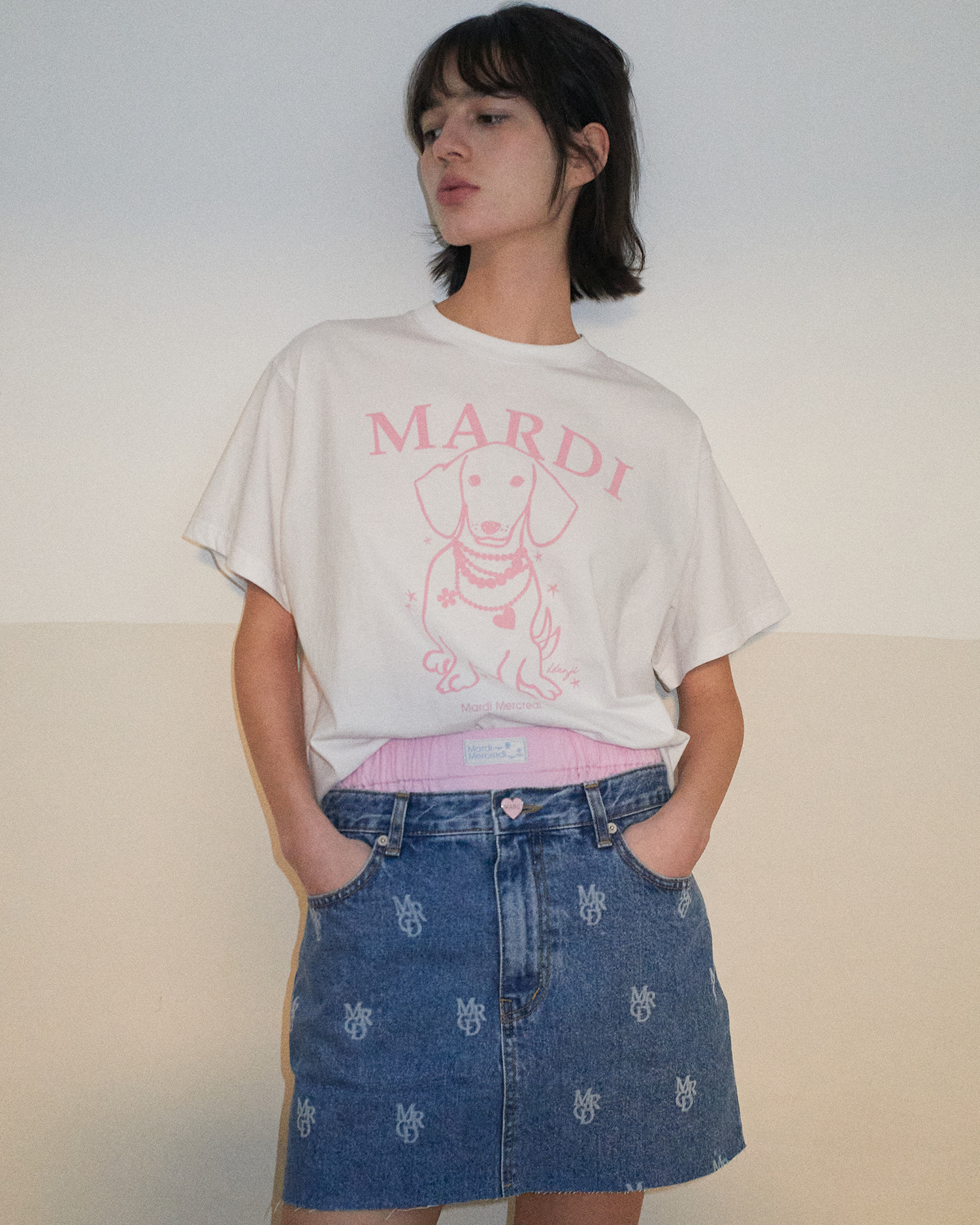 MARDI MERCREDI - TSHIRT SWING THE TAIL DDANJI PEARL NECKLACE (WHITE PINK)