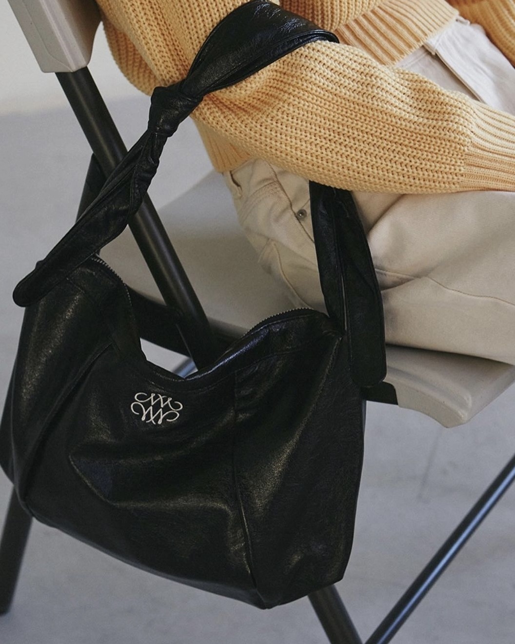 NICK NICOLE) NICOLE SQUARE SHOULDER BAG_BLACK NICK NICOLE) NICOLE SQUARE SHOULDER BAG_BLACK