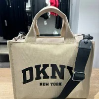 [S] DKNY R41A0R57 LOGO DKNY NEW YORK PRINT HAND/CROSSBODY BAG,LT KHAKI/BLACK, 755404005778 (SD884)