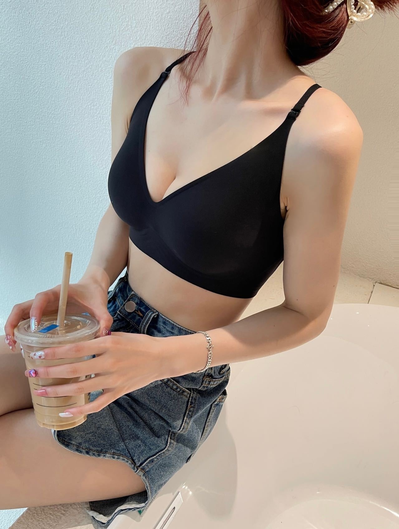 漫畫胸 顯大美背無痕內衣(黑/白/咖)