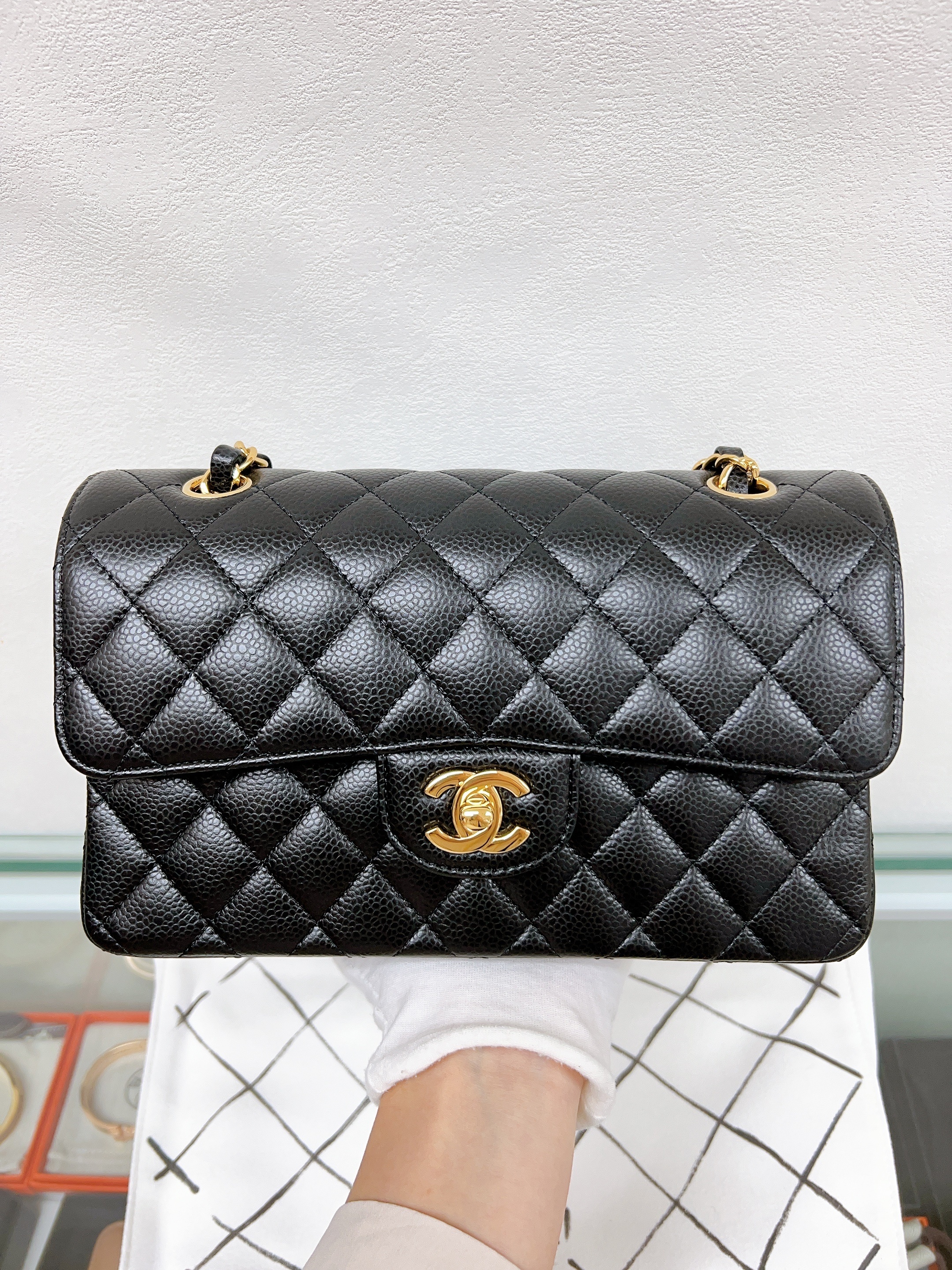 Chanel classic flap 23 small (black caviar/ GHW)
