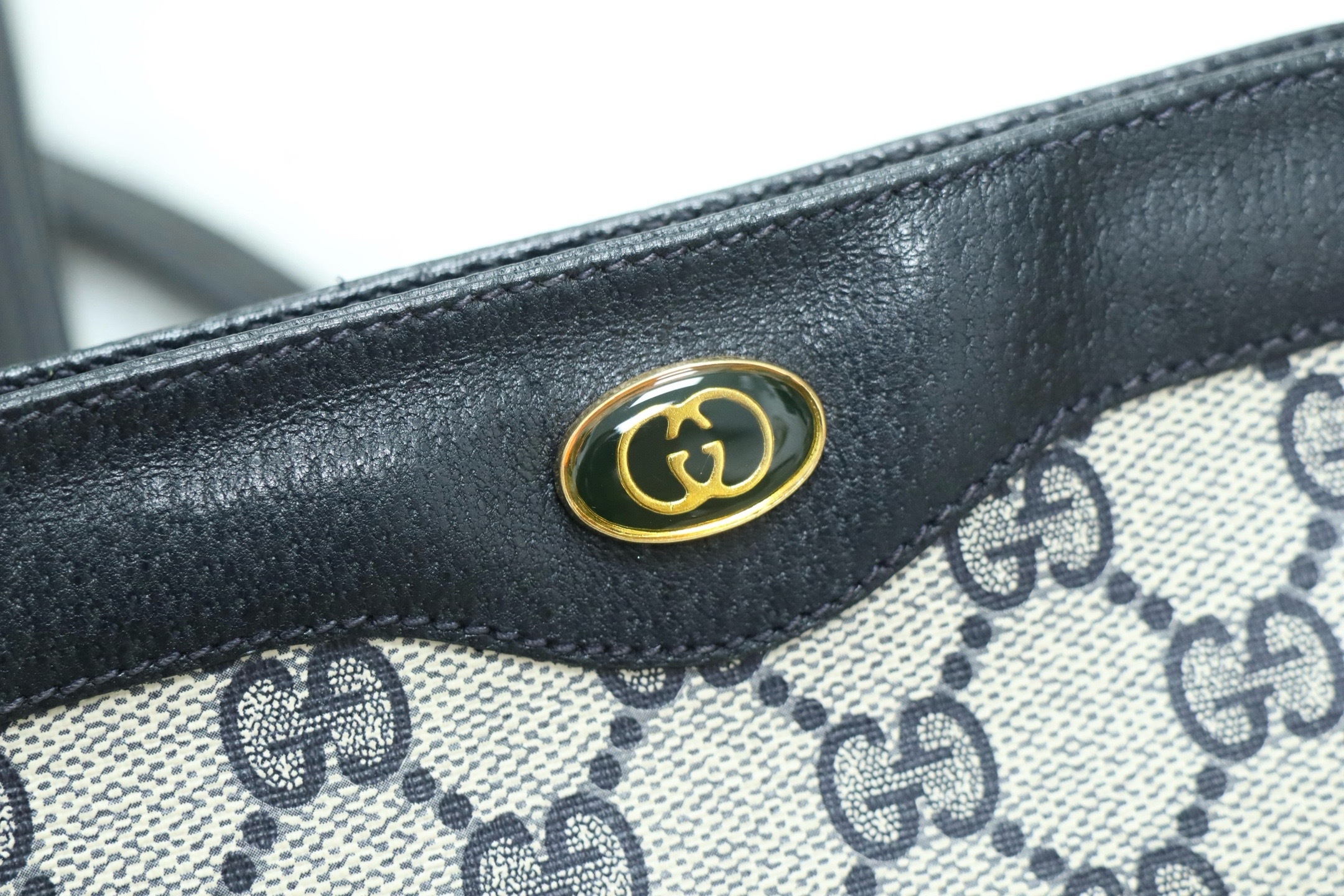 Gucci pouch 藍黑老花💙