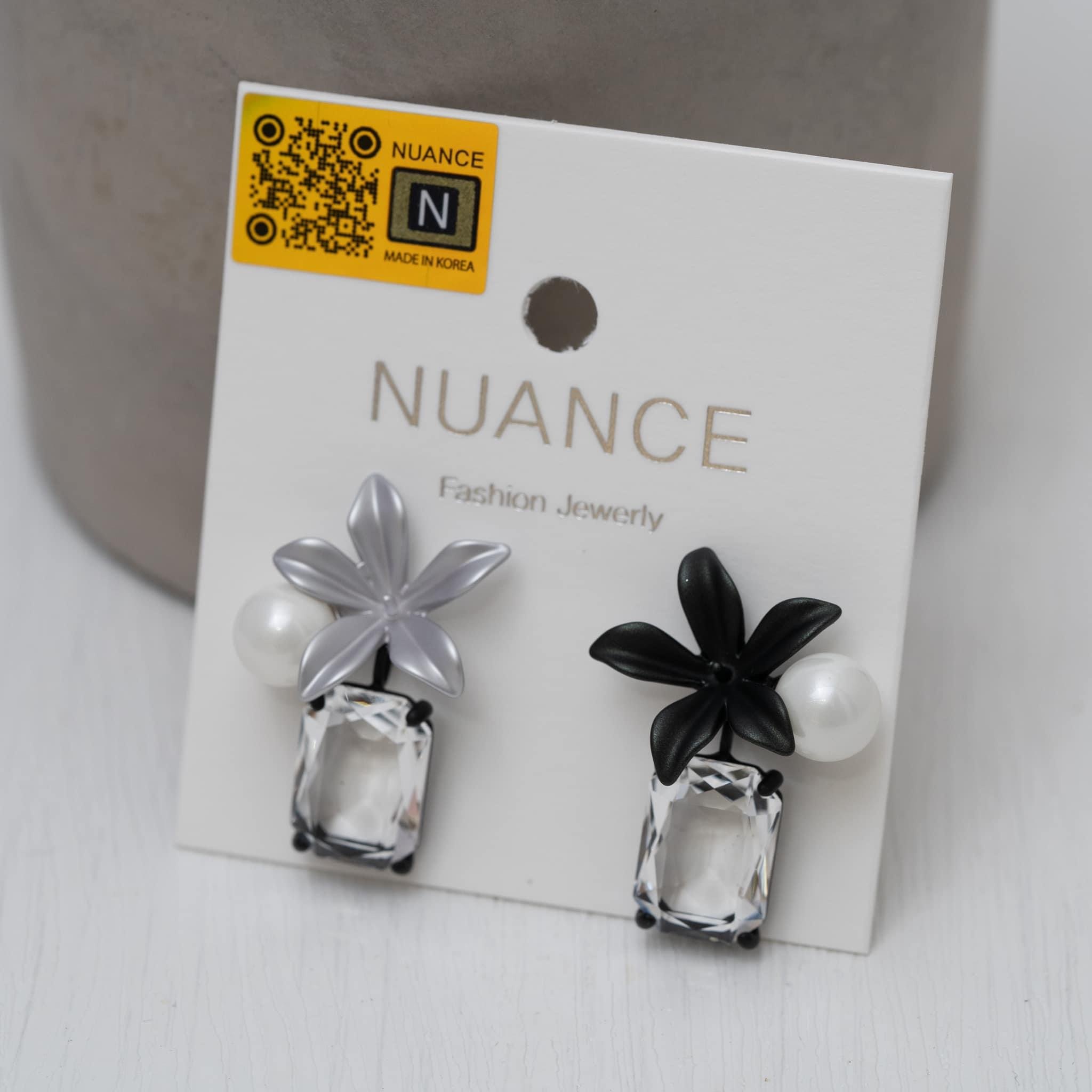 Nuance 撞色花方石耳環