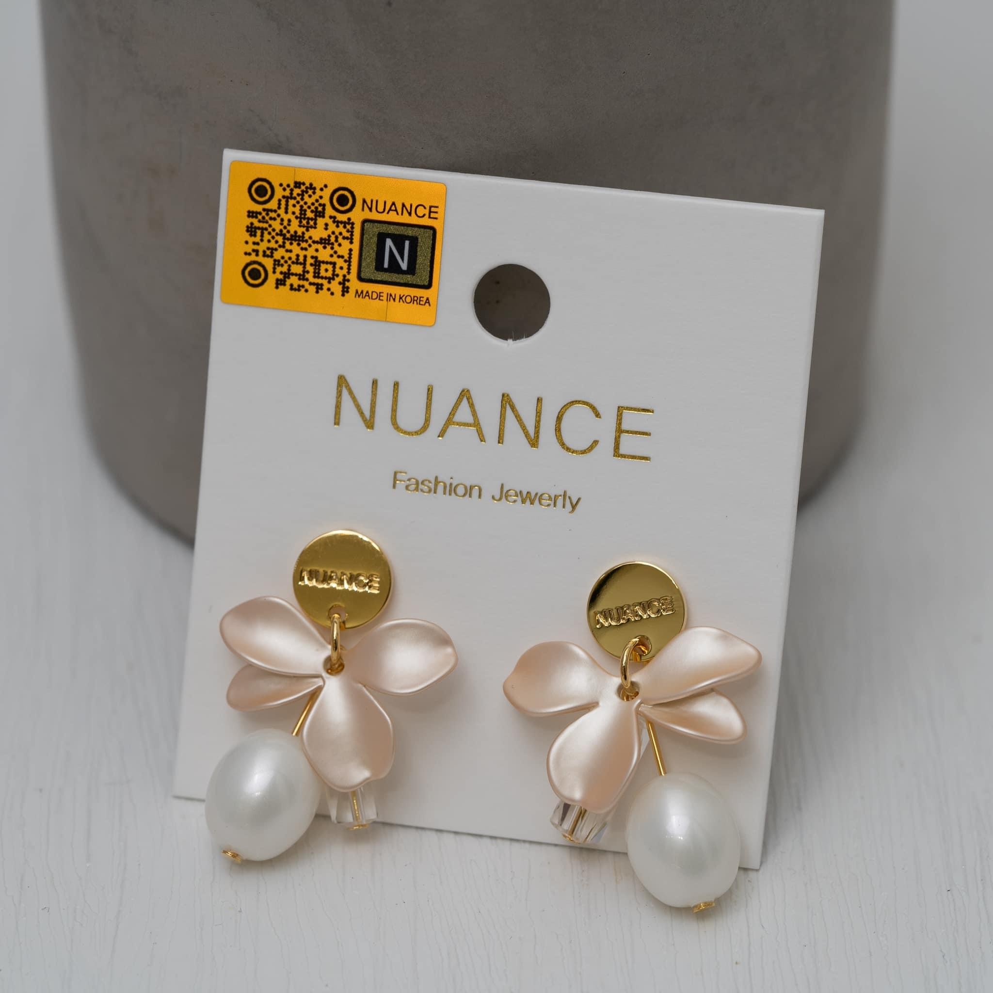 Nuance 春夏奶油色新款吊耳環