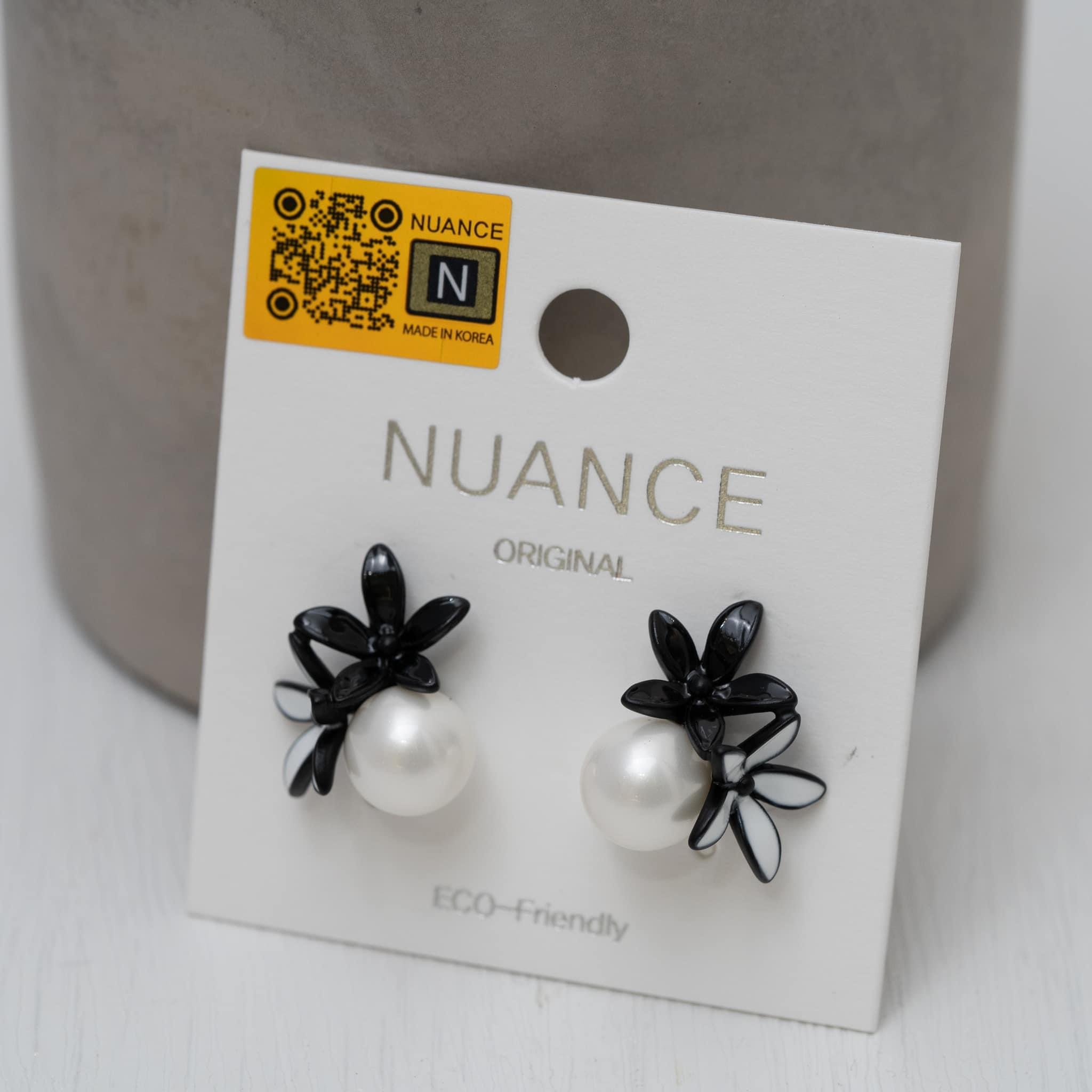 Nuance 珍珠花花吉耳環