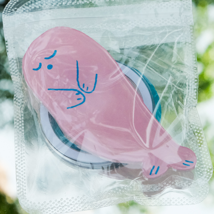 miii｜磁吸手機氣囊支架｜海豹