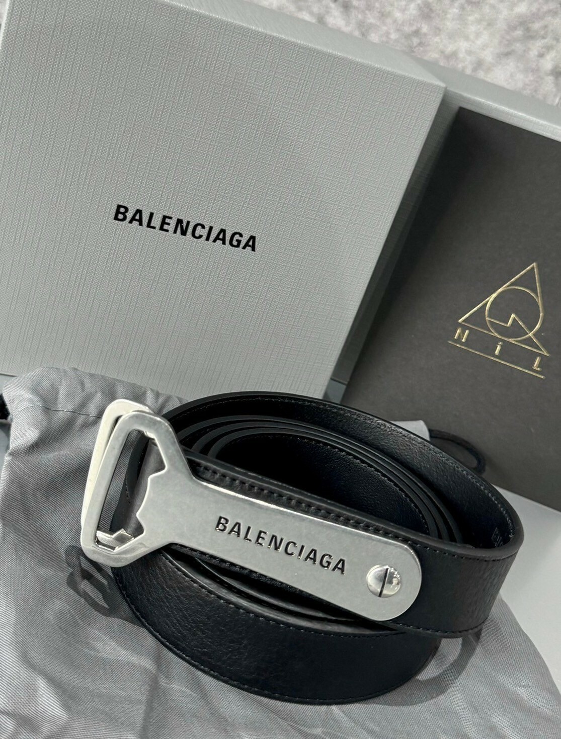 BALENCIAGA 爆款 開瓶器皮帶 銀牌Logo