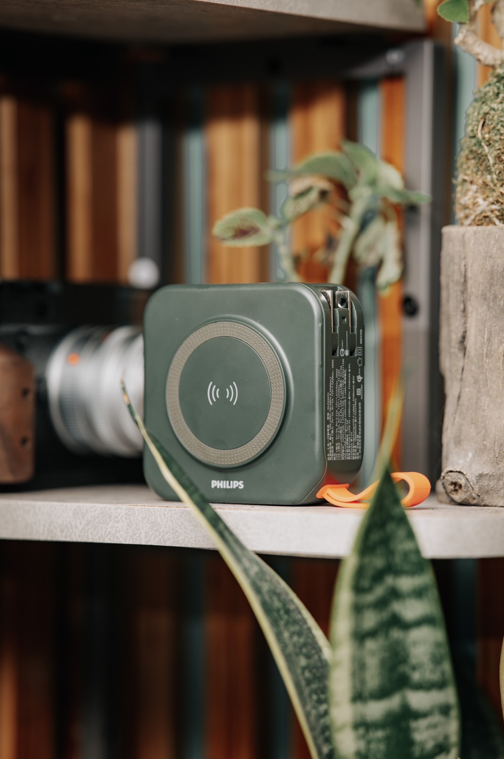 PHILIPS飛利浦 放心充FunCube 十合一自帶線行動電源