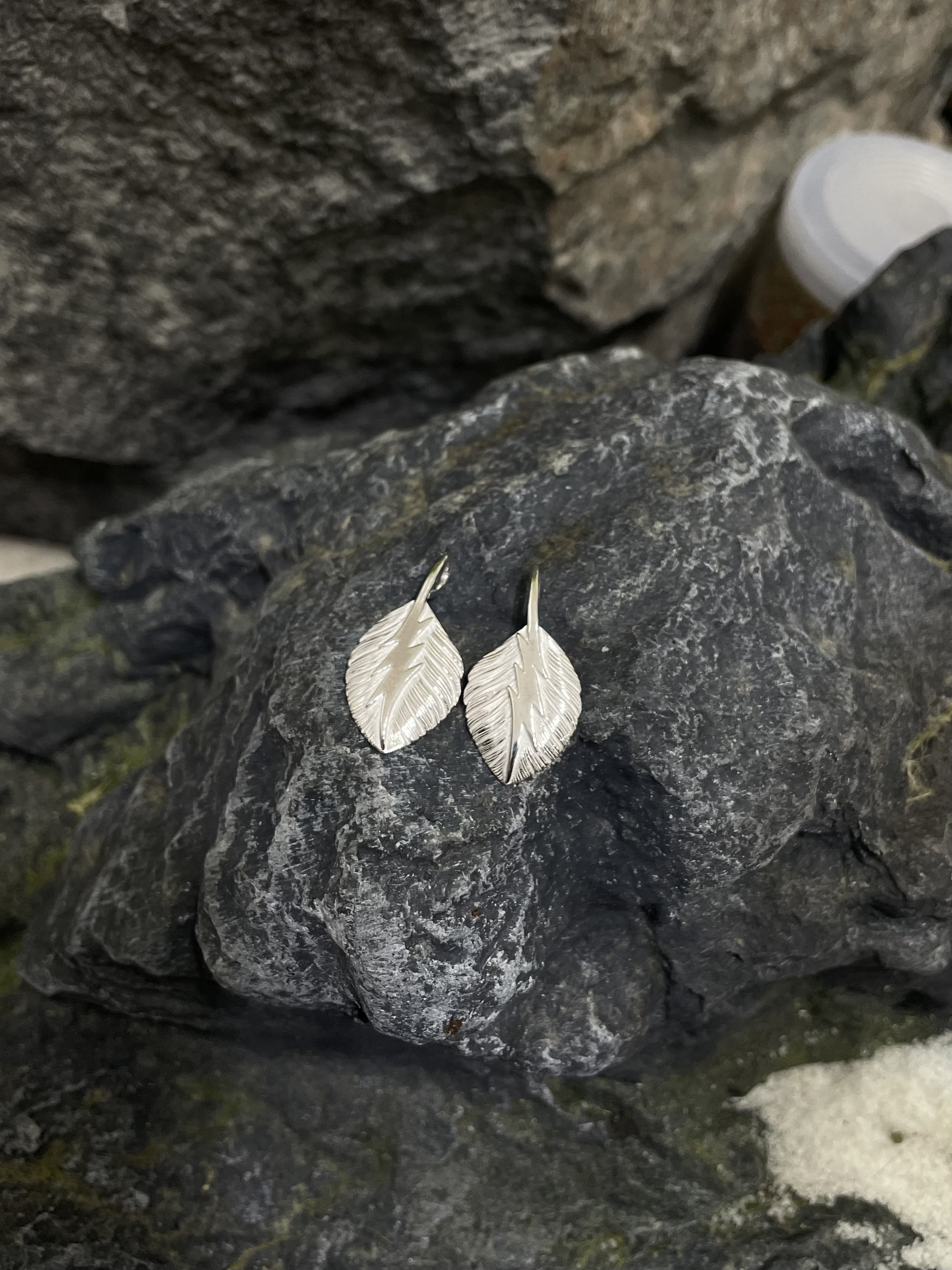 Katou Shun Thunder Love Feather