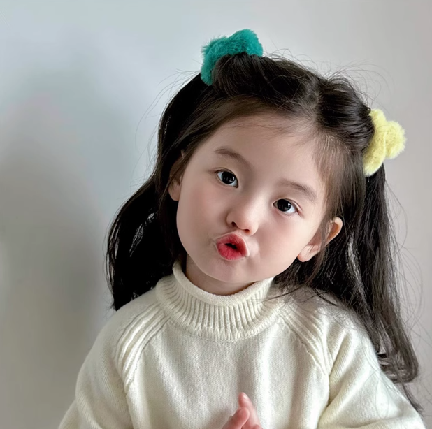 [4 FOR RM10]  Winter Furry Mini Hair Claw