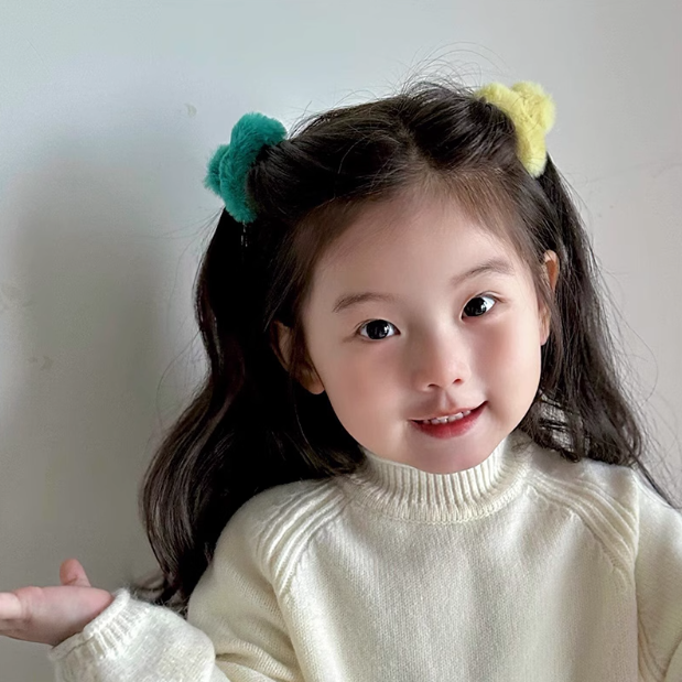 [4 FOR RM10]  Winter Furry Mini Hair Claw