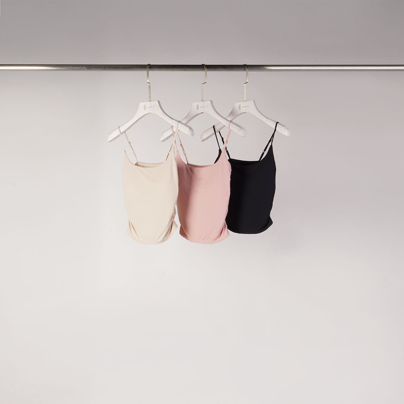 質感側抓皺細肩Bra Top | 5色