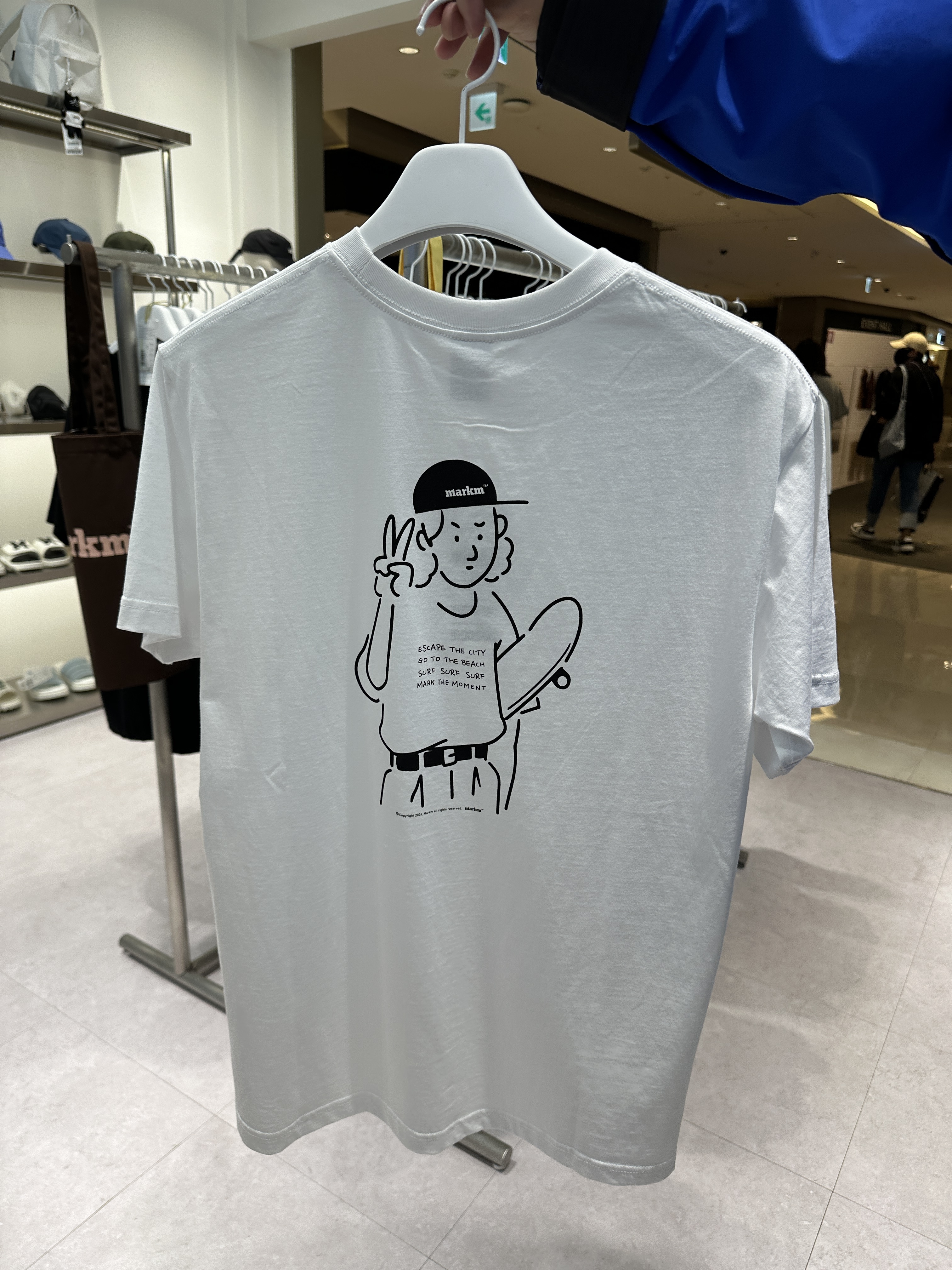 【現貨零碼折扣】MARKM 夜YA人短T MIIBC88220