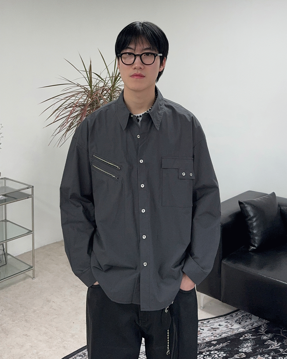 側剪裁斜線拉鍊襯衫