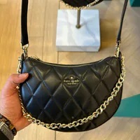 [S] KATE SPADE KG421 CAREY SMOOTH QUILTED LEATHER ZIP TOP CROSSBODY,BLACK, 196021438493 (SKS1103)
