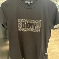 [S] DKNY LOGO FRONT BLING BLING TEE,BLACK, P4RHYWNA-BLK (SD906)