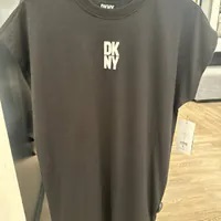 [S] DKNY LOGO FRONT SLEEVELESS ROUND T-SHIRT,BLACK, DP4D4851-BLK (SD914)