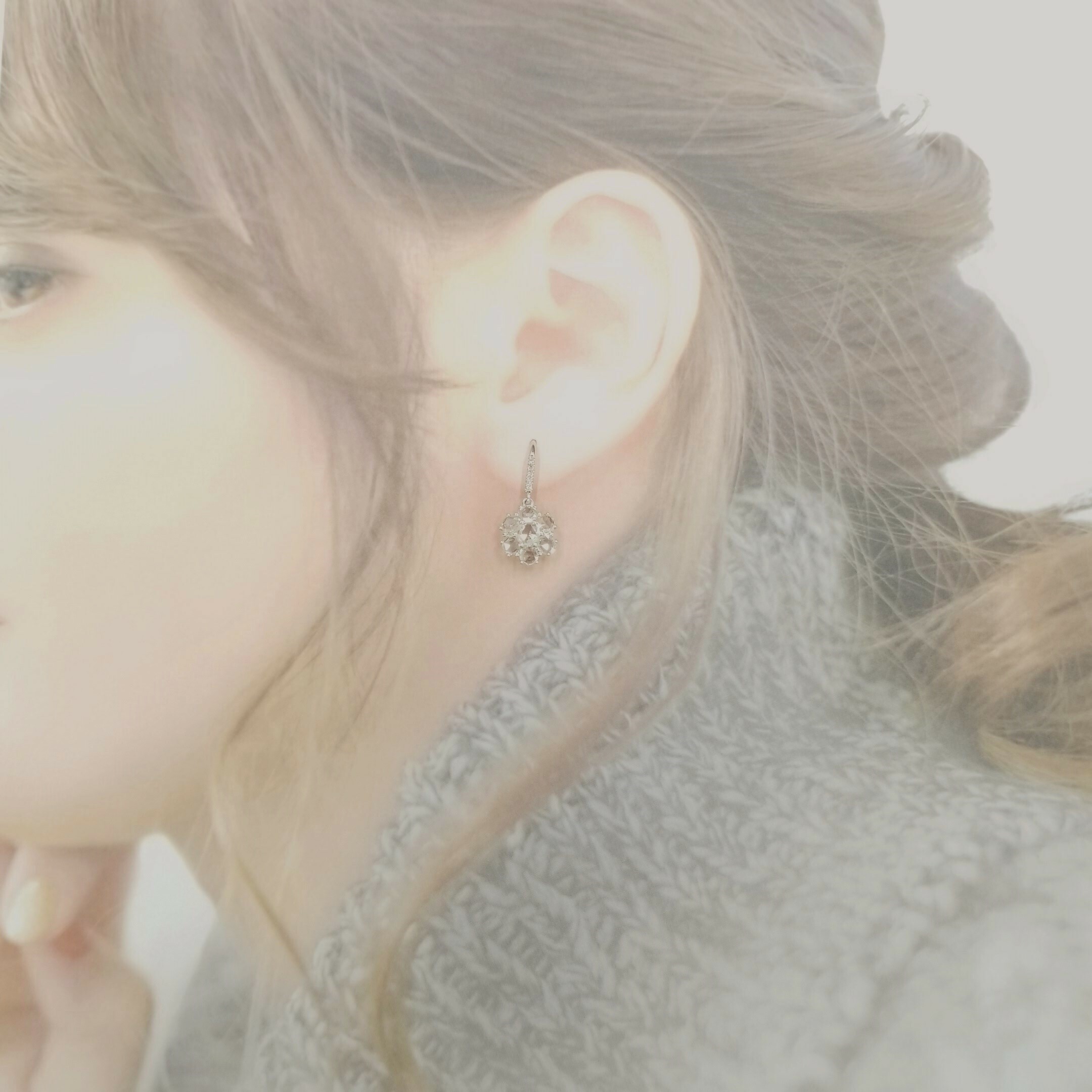 全新18K白金1卡42份鑽石雪花耳環