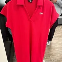 [S] DKNY SMALL LOGO PATCH SHORT SLEEVE POLO V-NECK,VIRTUAL PINK, DP4D4842-VPN (SD919)