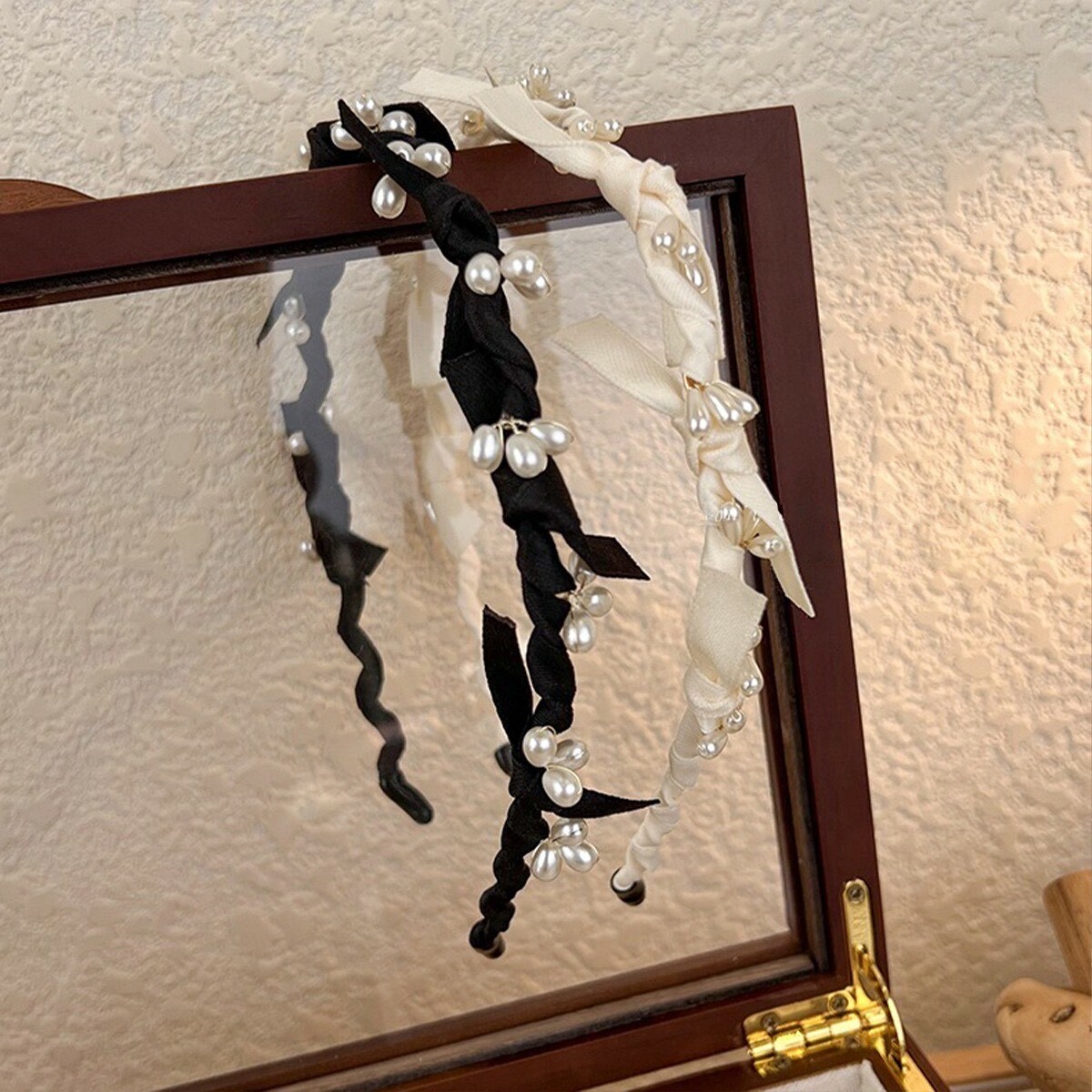 C54珍珠扭結髮箍