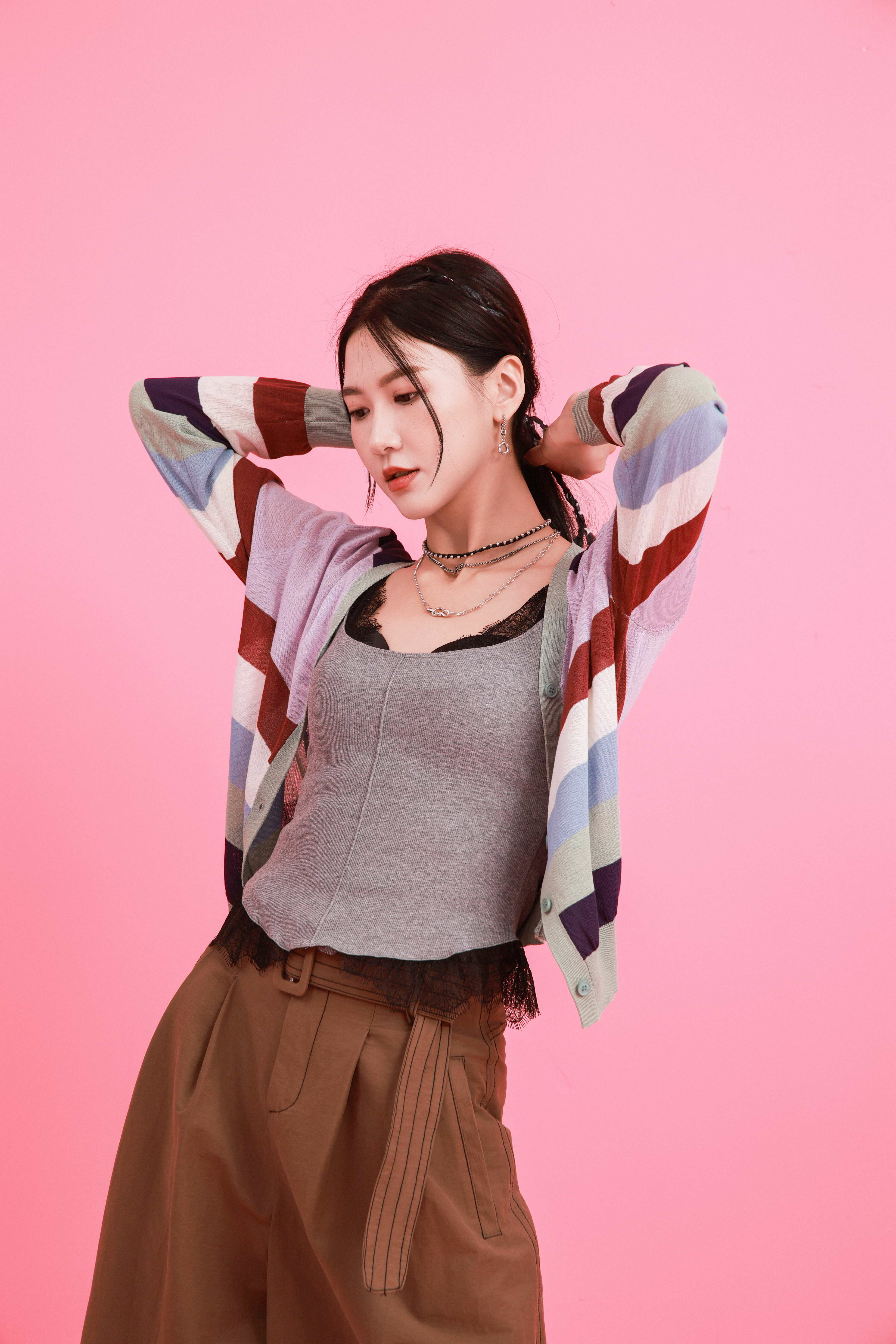 蕾絲邊細直紋棉背心 (現貨款式）