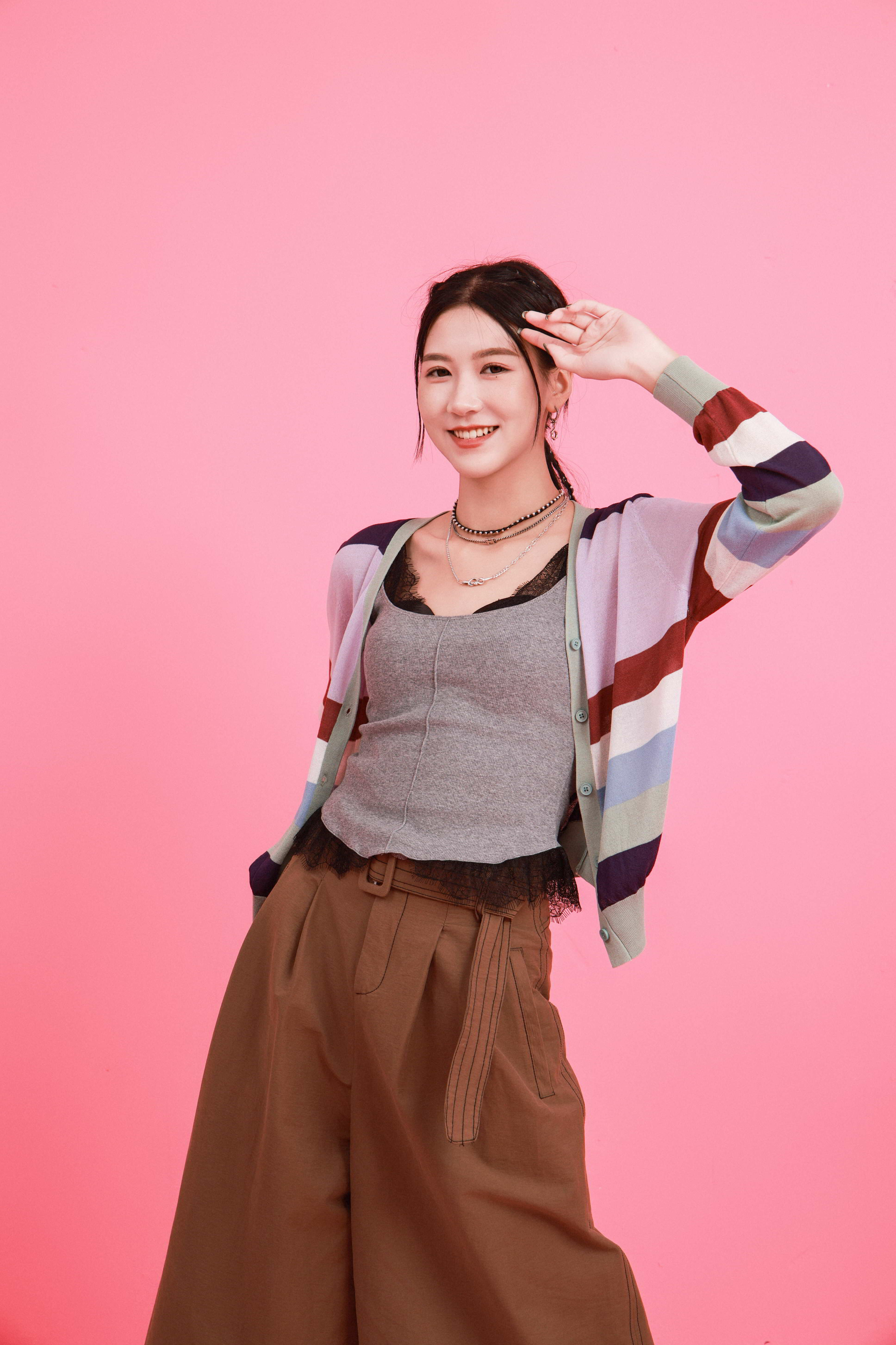 蕾絲邊細直紋棉背心 (現貨款式）