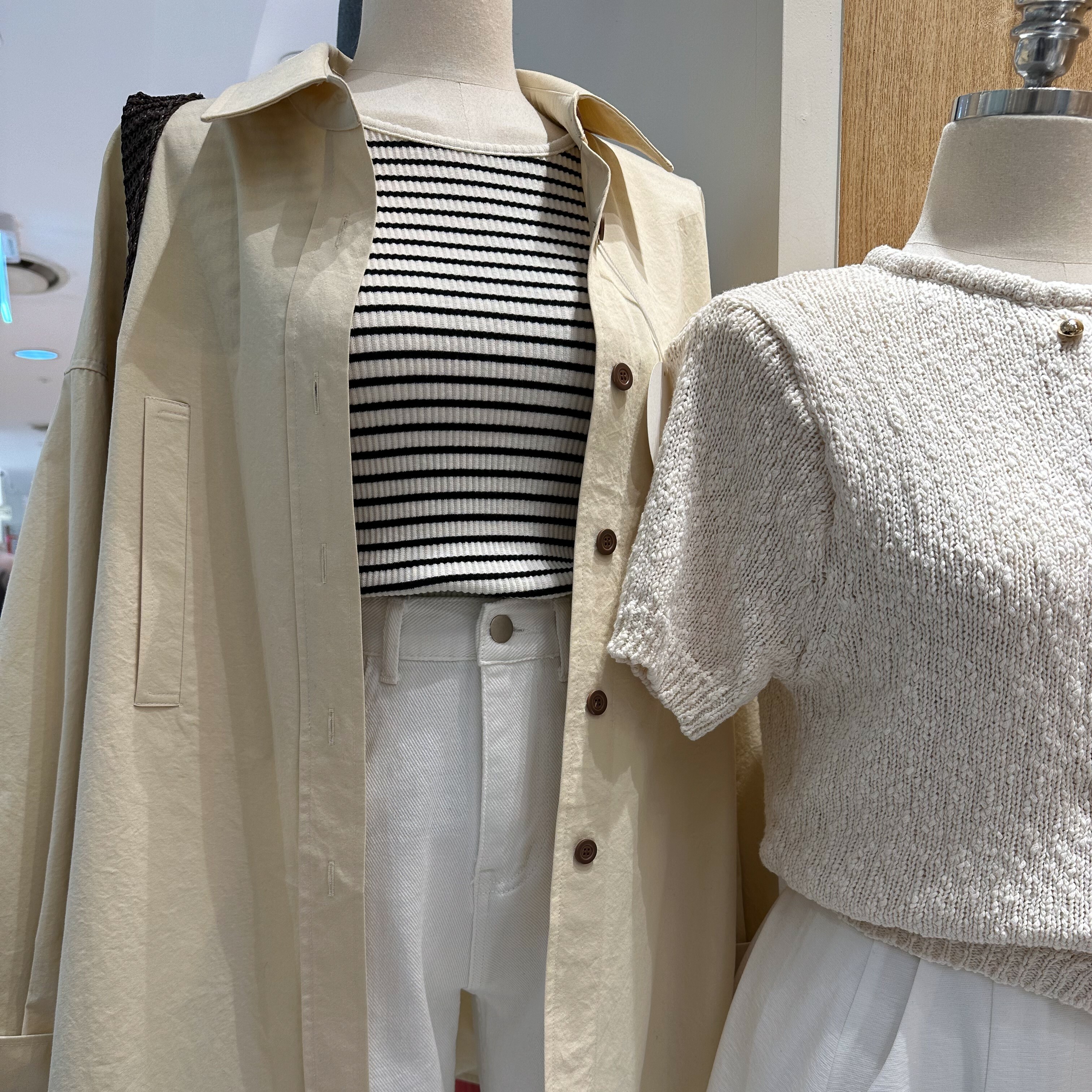 設計斜口袋下擺開衩挺襯外