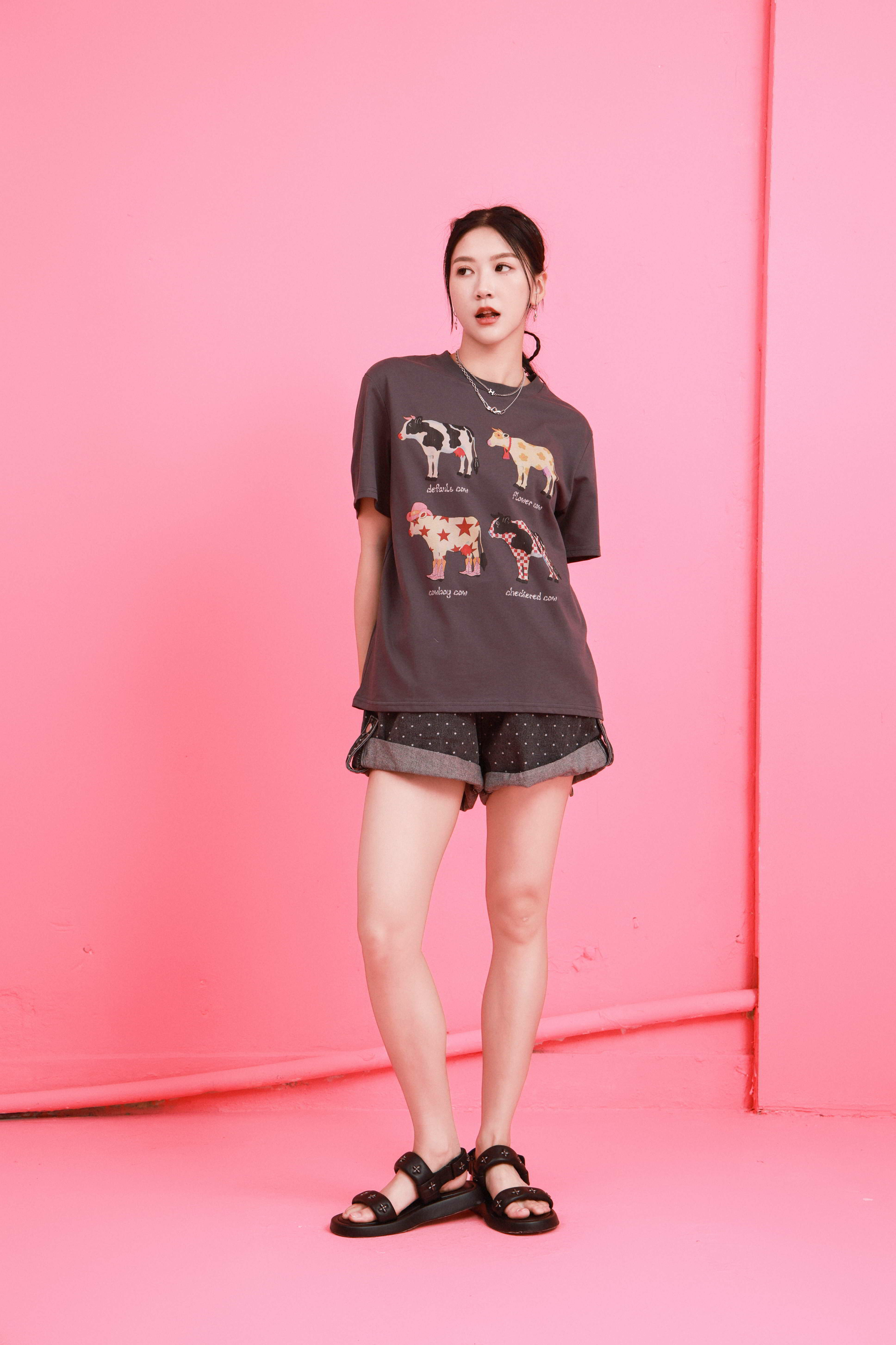 四款乳牛圖案tee (現貨款式）