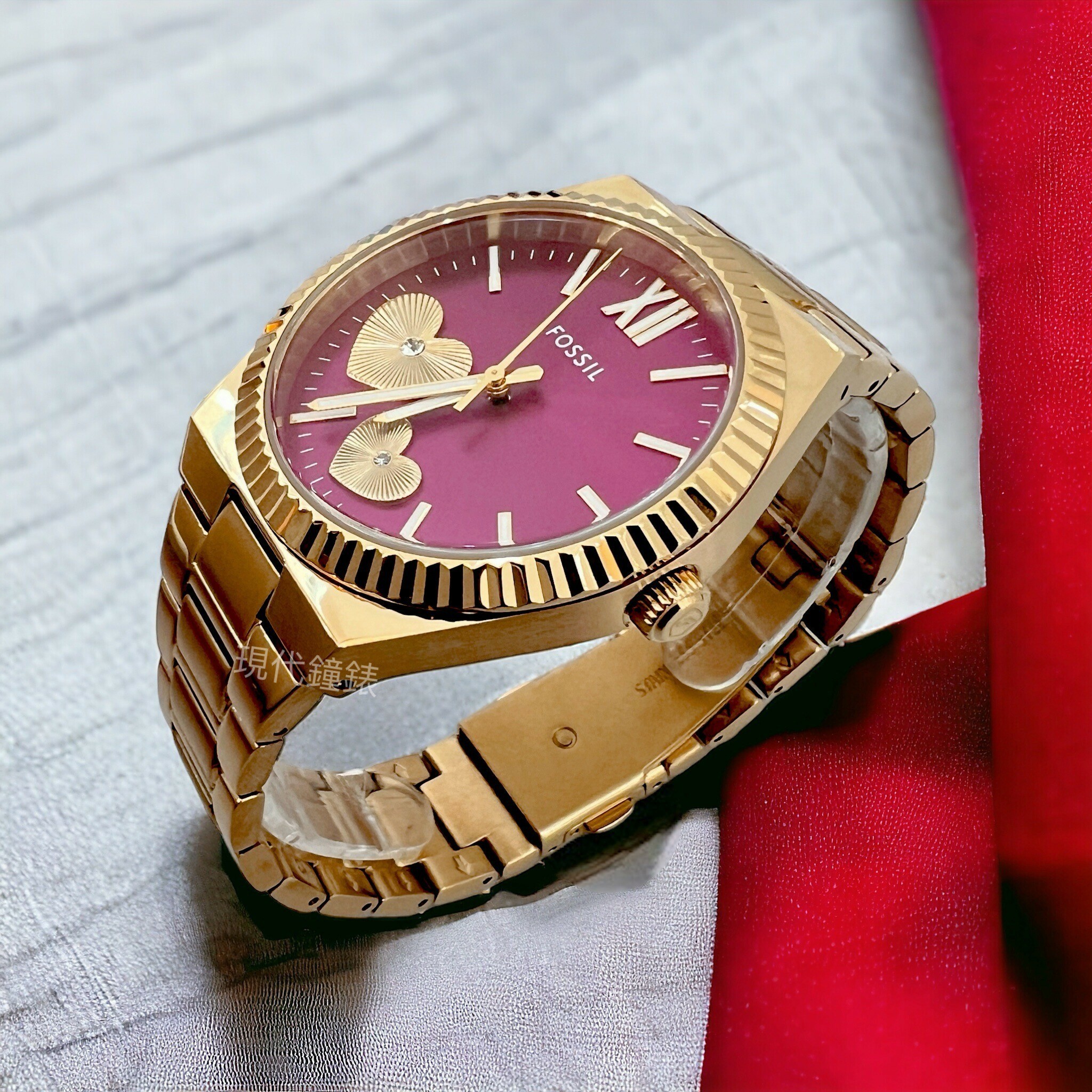 【FOSSIL】愛心鑲鑚金色女腕錶ES5325 38mm 現代鐘錶