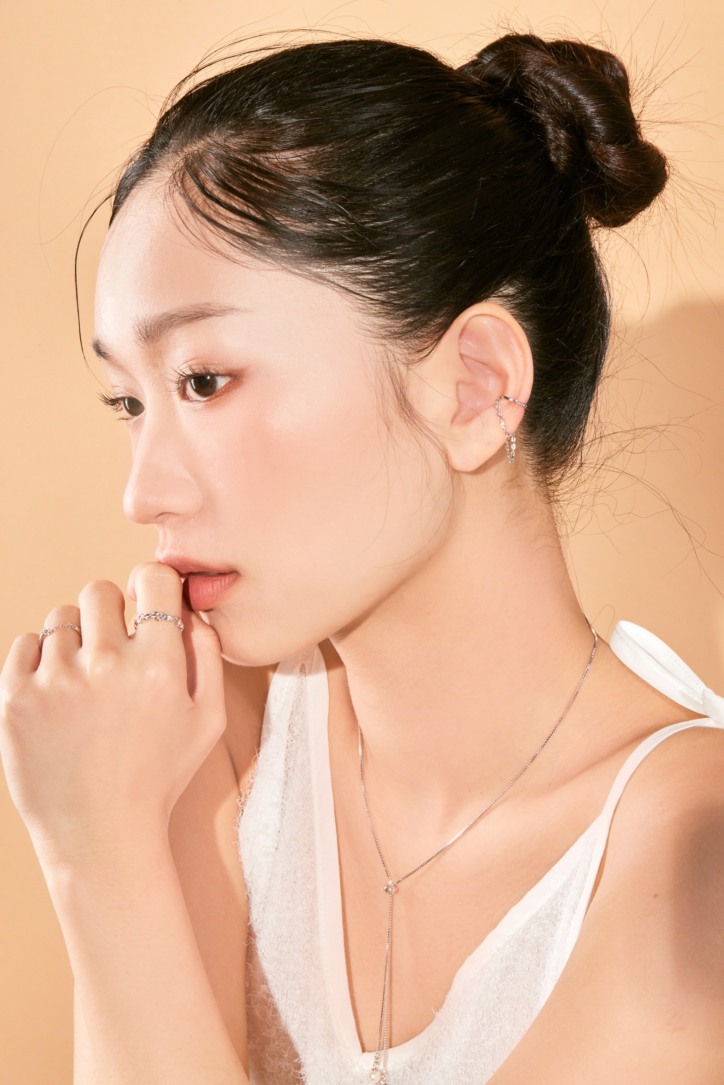 E1148 | 純銀鍊條耳骨夾