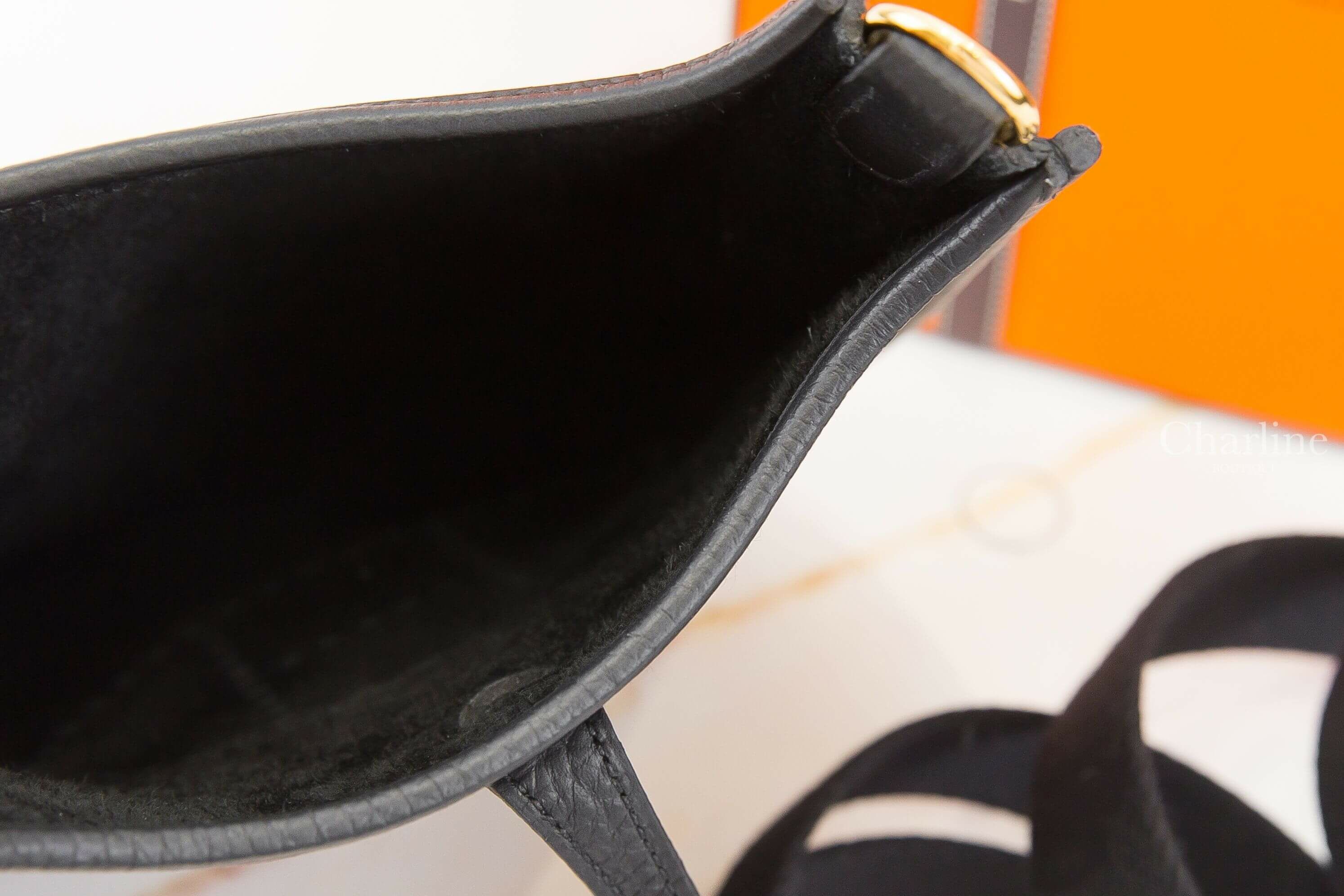 Hermès Evelyne TPM 16cm 89 Noir Taurillon Clemence B刻黑色金釦簍空洞洞肩背包-Charline Boutique 精品代購