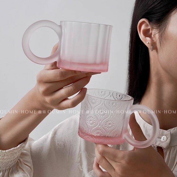 《4065》簡約少女心刻紋玻璃杯300ML