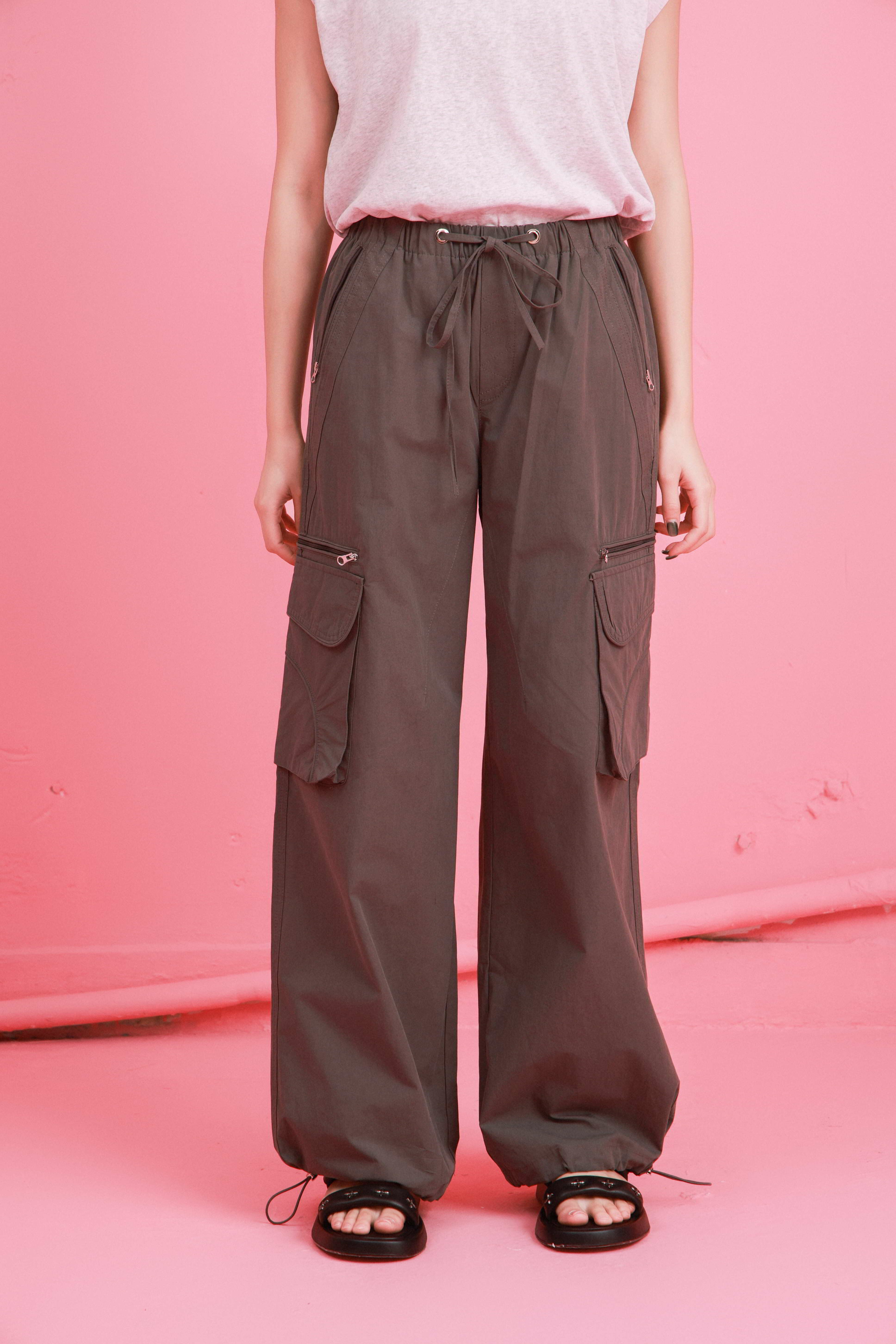 風褸料軍袋束腳褲 (現貨款式）