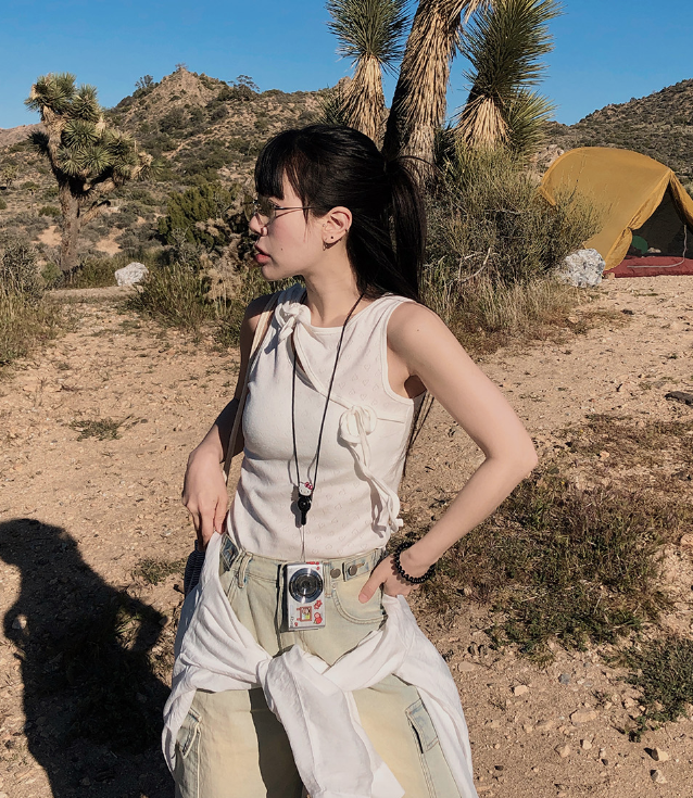 夏季現貨｜可愛心型打孔繫帶背心（3 色）