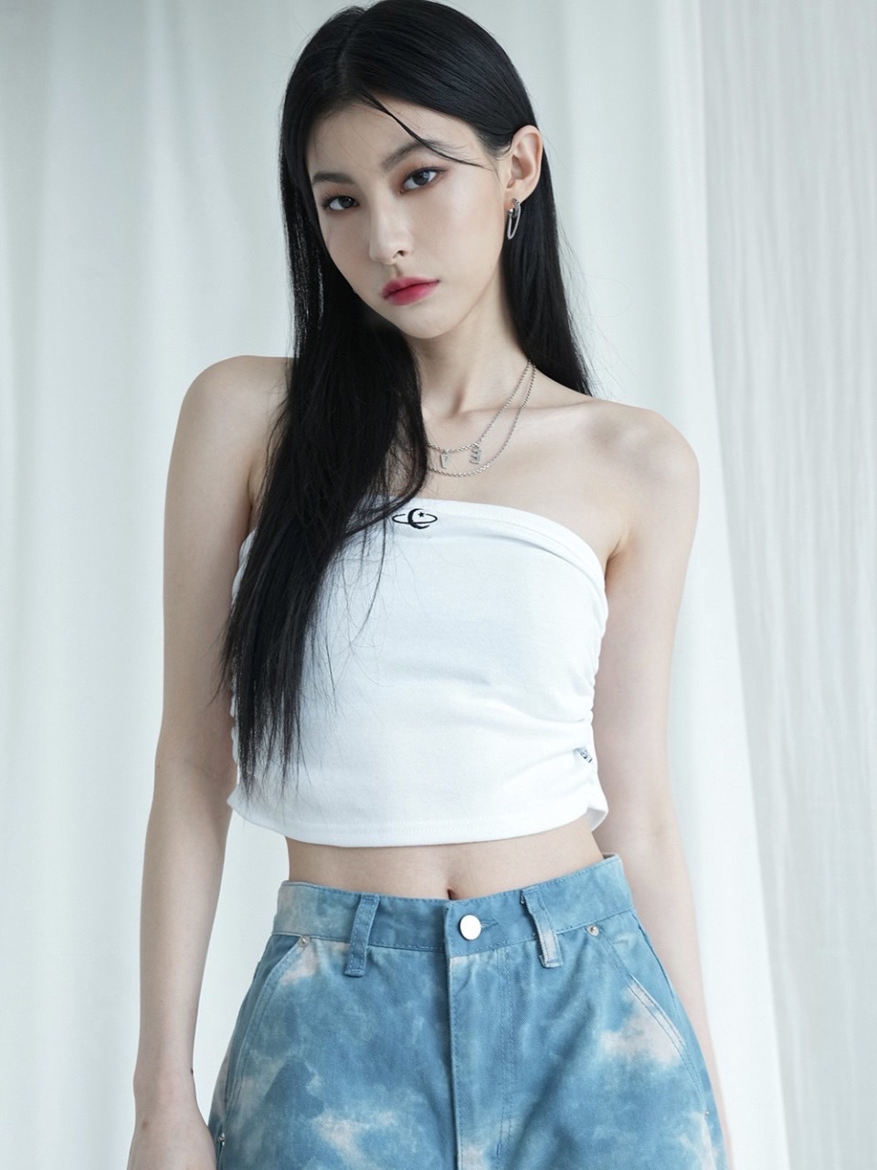 <預購> 韓國AVANDRESS Vivamoon Vivid 平口上衣 短版上衣 平口背心 辣妹風