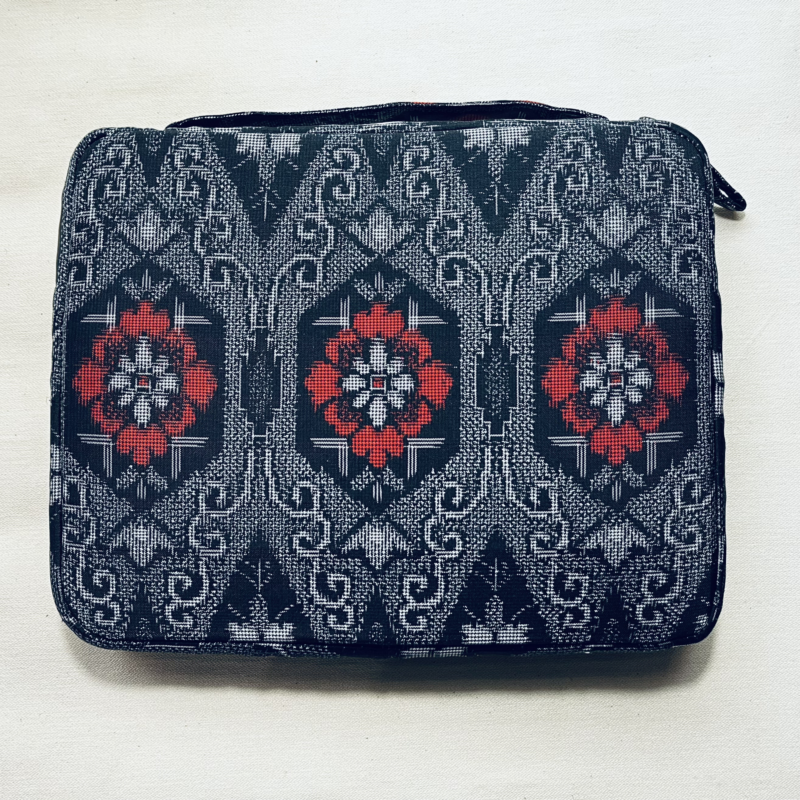 Kyokuhaku 9入拉鍊大筆筆袋