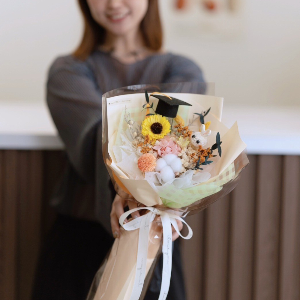 小兔畢業花束