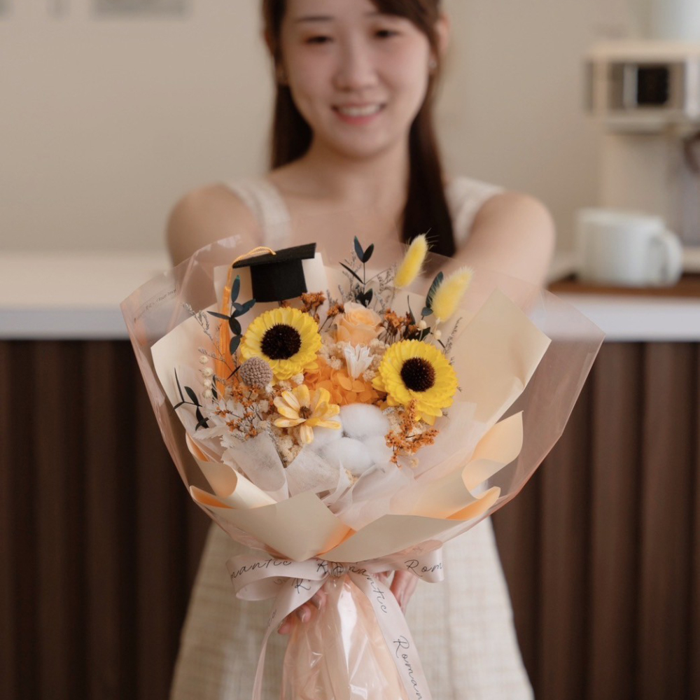 光之旅程畢業花束 / 經典向日葵