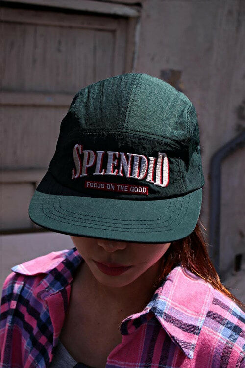 褶邊刺繡野營帽