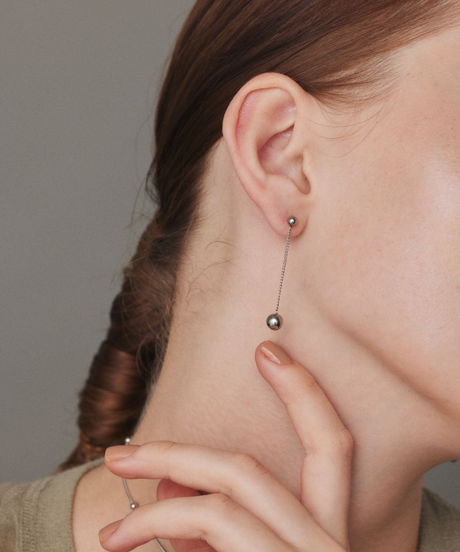 cene 垂掛球球耳針耳環