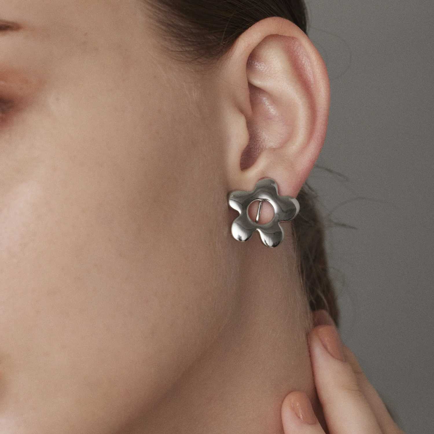 cene 小花耳夾耳環