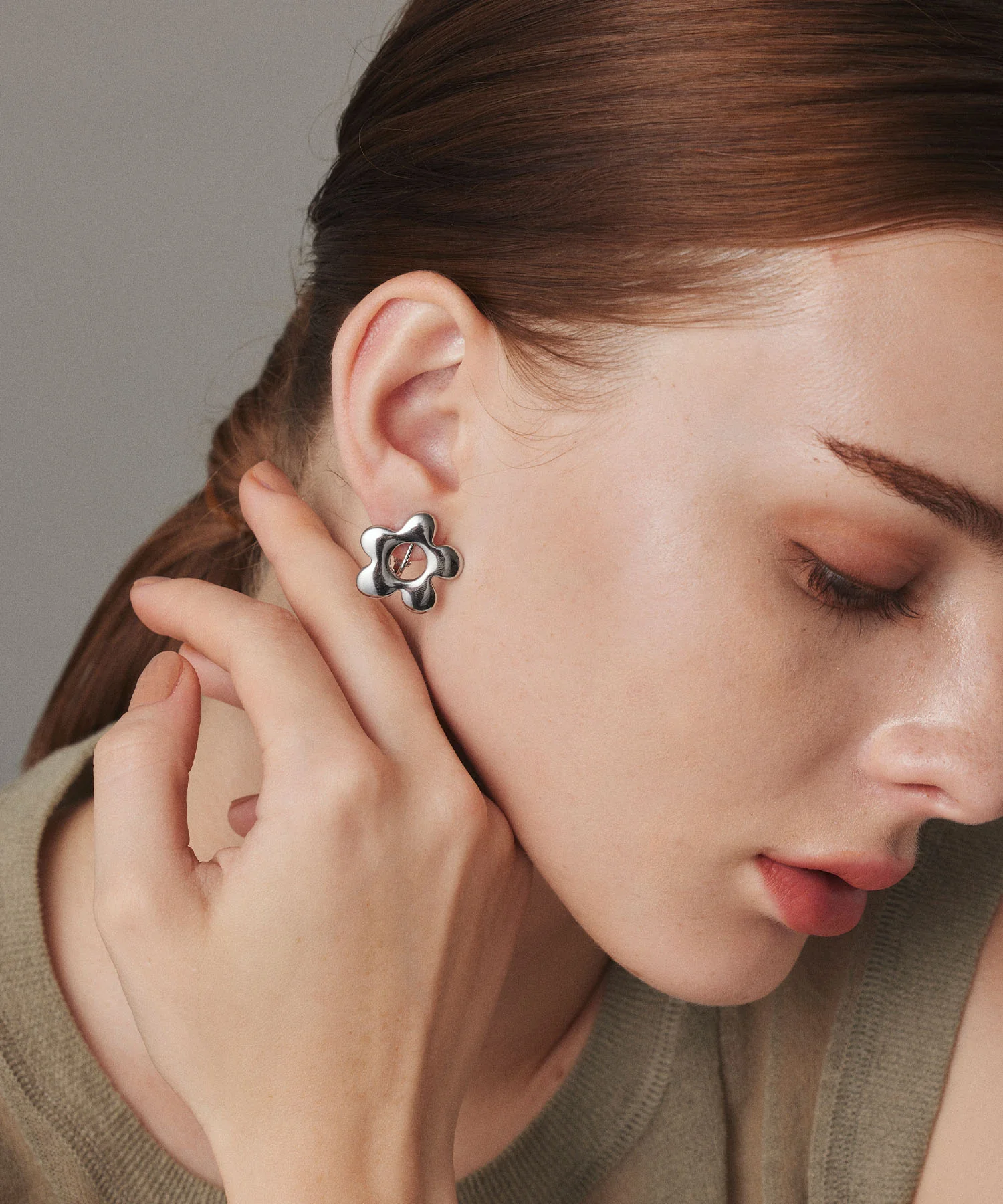 cene 小花耳夾耳環