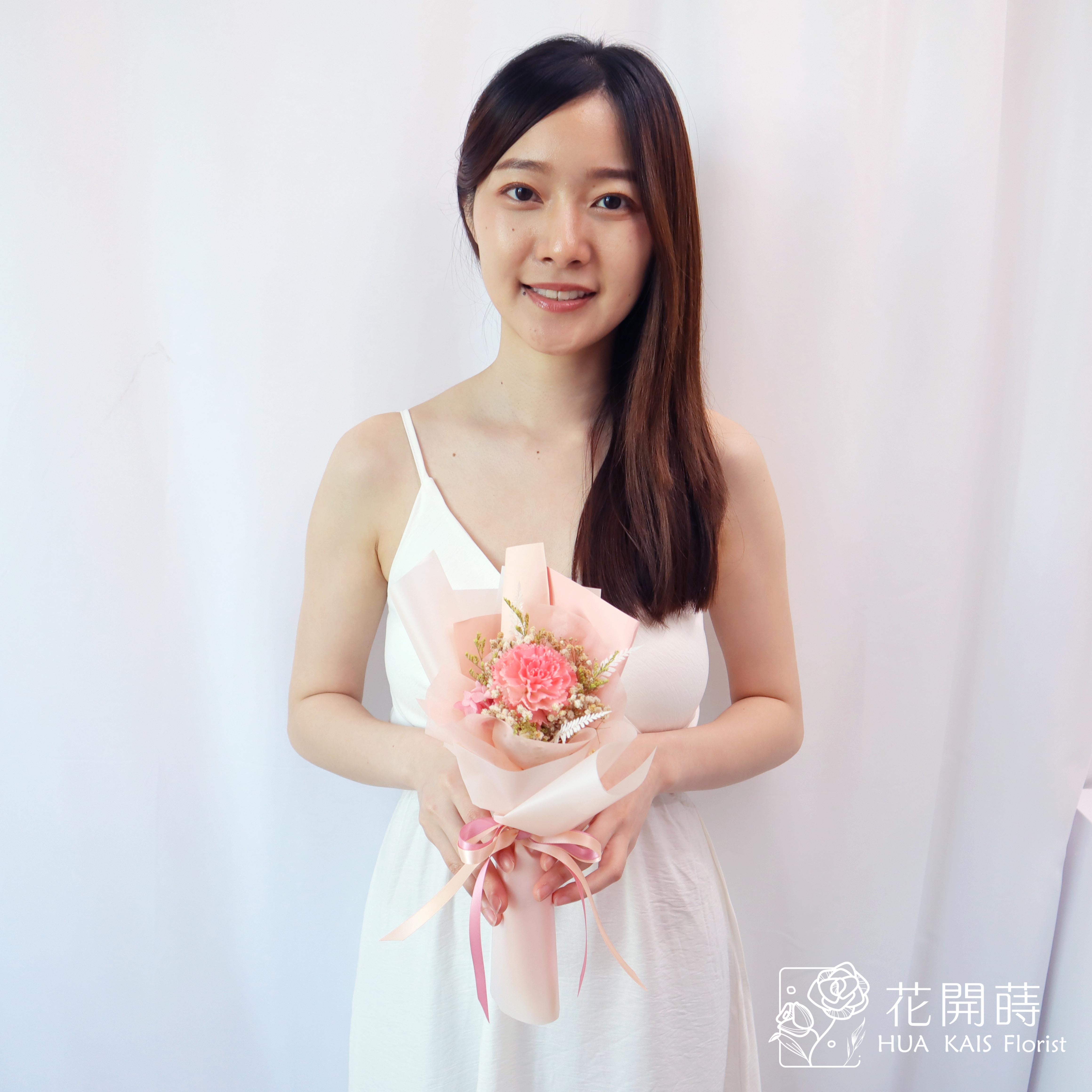 康乃馨花束|粉色康乃馨單枝花束|母親節花束|索拉乾燥花束|乾燥花束