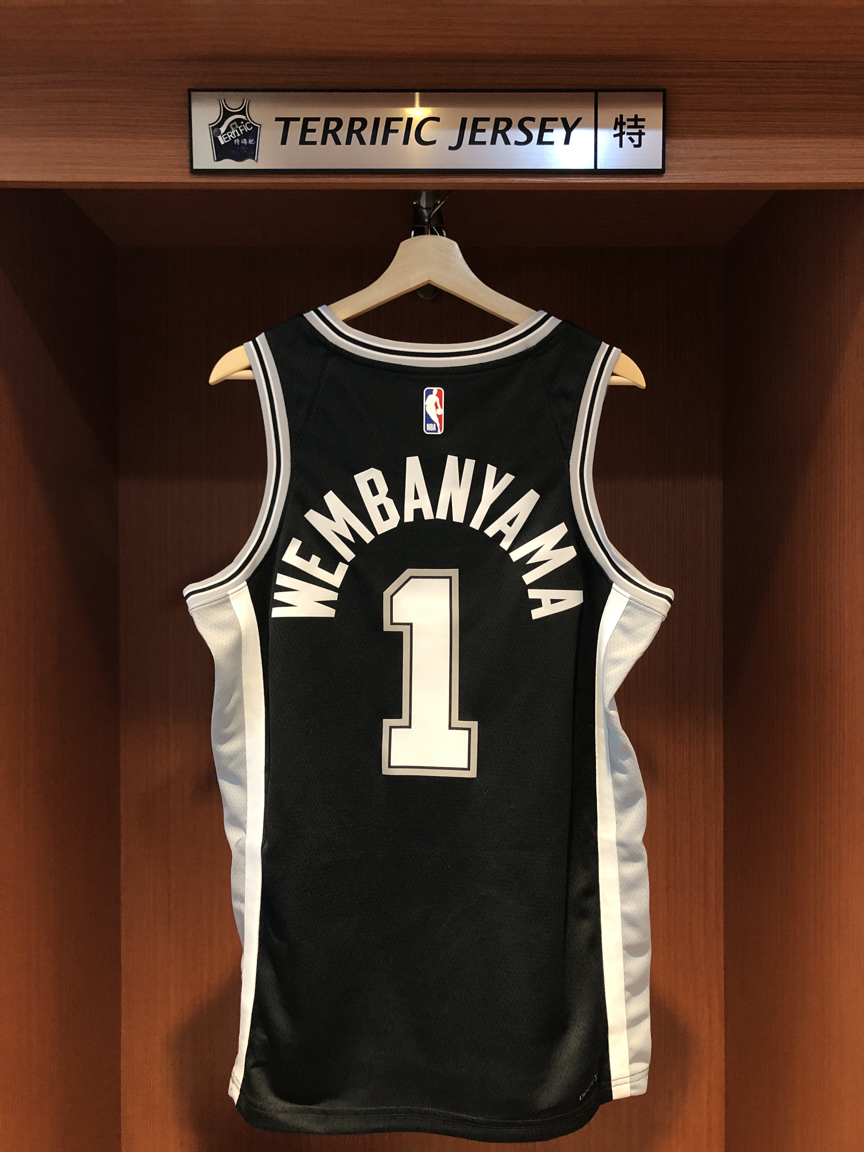 NBA球衣 Victor Wembanyama 聖安東尼奧馬刺黑 Icon Nike Swingman 球迷版 熱轉印 全新