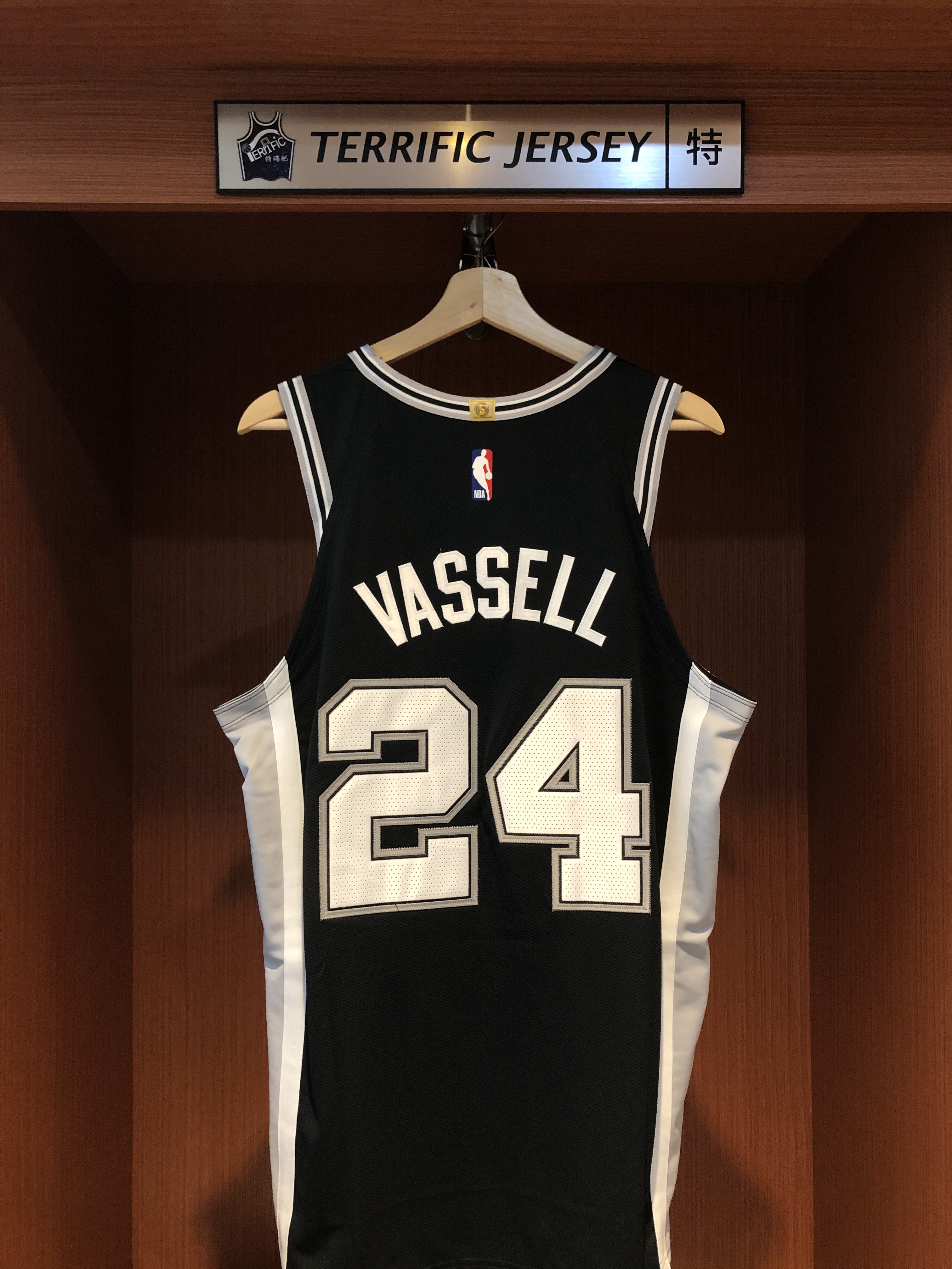 NBA球衣 Devin Vassell 聖安東尼奧馬刺黑 Icon Nike Authentic 球員版 電繡 含贊助商標 全新