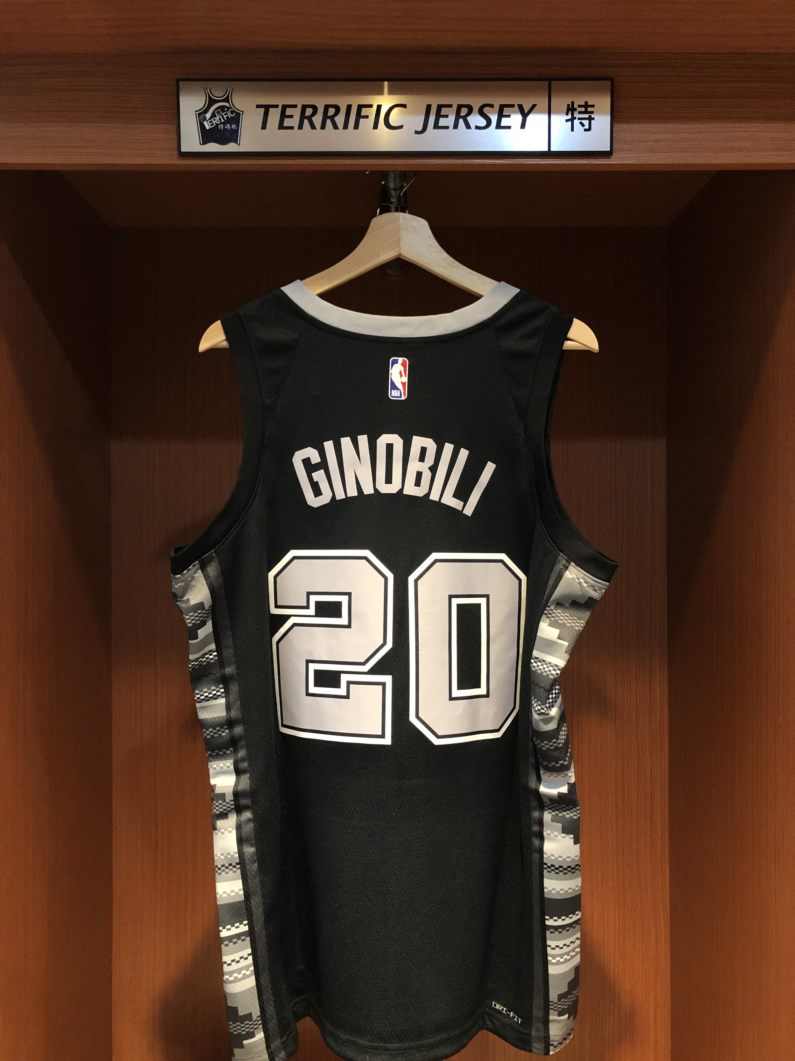 NBA球衣 Manu Ginobili 聖安東尼奧馬刺黑圖騰 Statement Jordan Swingman 球迷版 熱轉印 全新