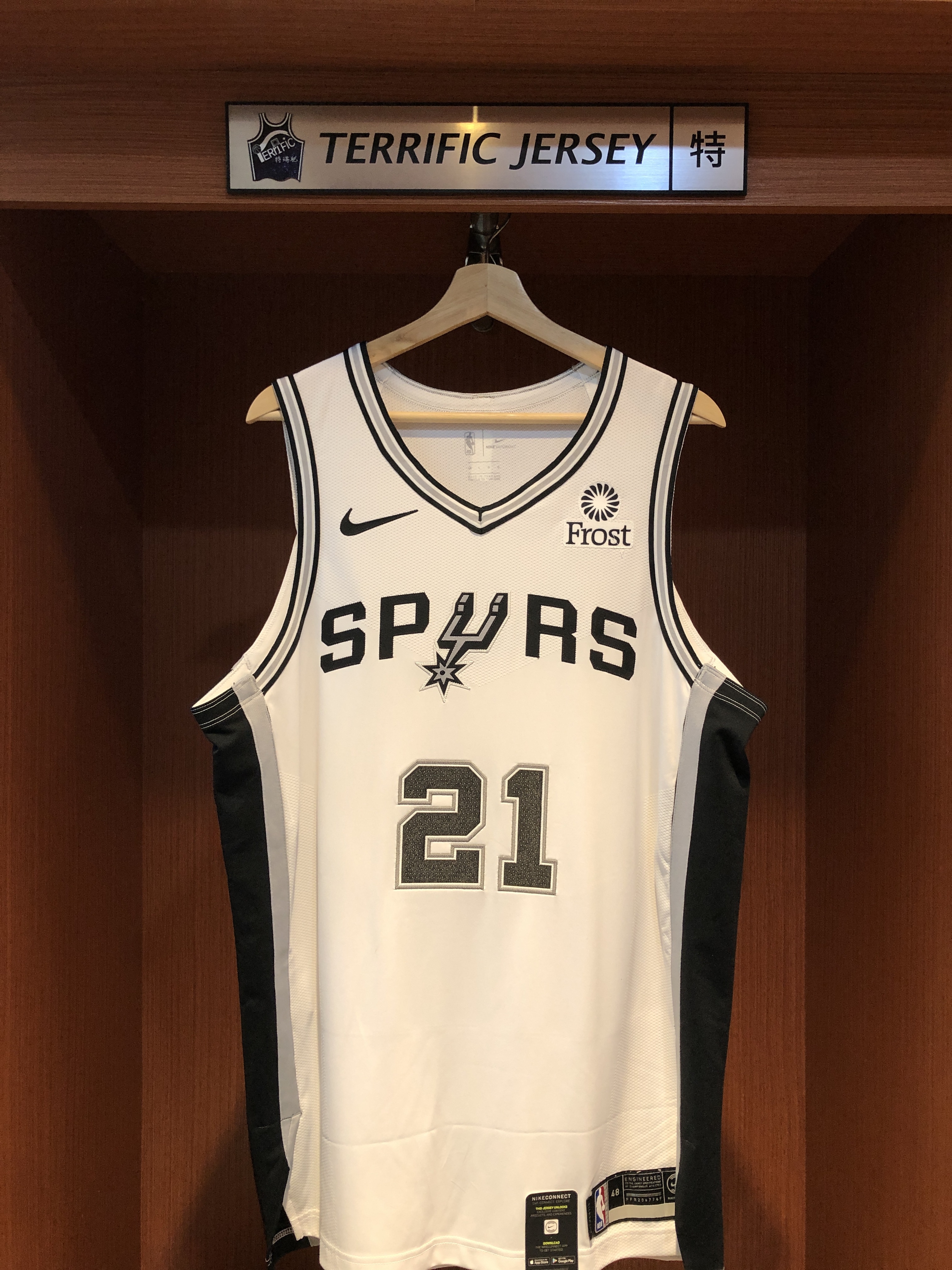 NBA球衣 Tim Duncan 聖安東尼奧馬刺白 Association Nike Authentic 球員版 電繡 含贊助商標 全新