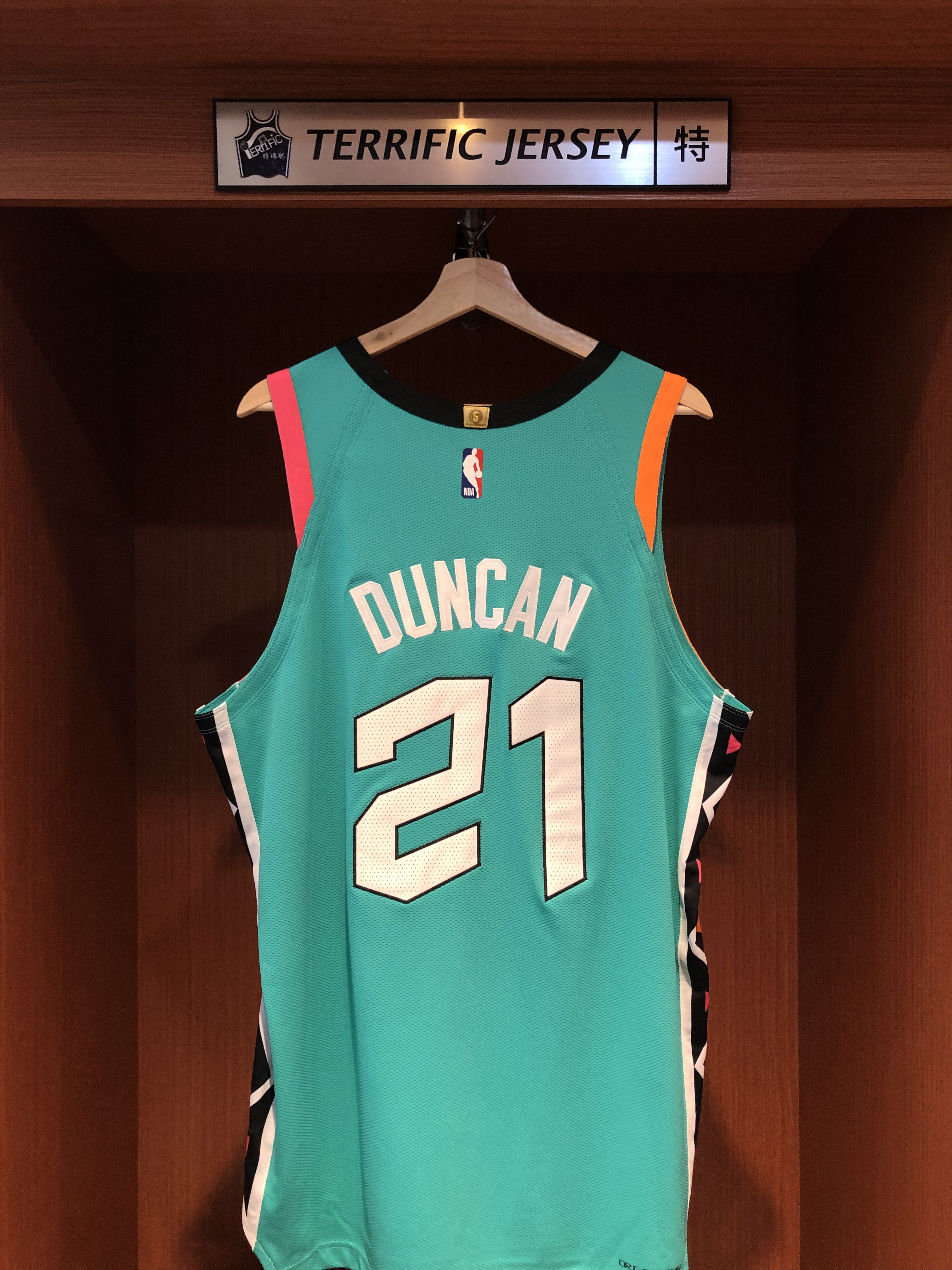 NBA球衣 Tim Duncan 聖安東尼奧馬刺城市 辣椒綠 City Nike Authentic 球員版 電繡 含贊助商標 全新