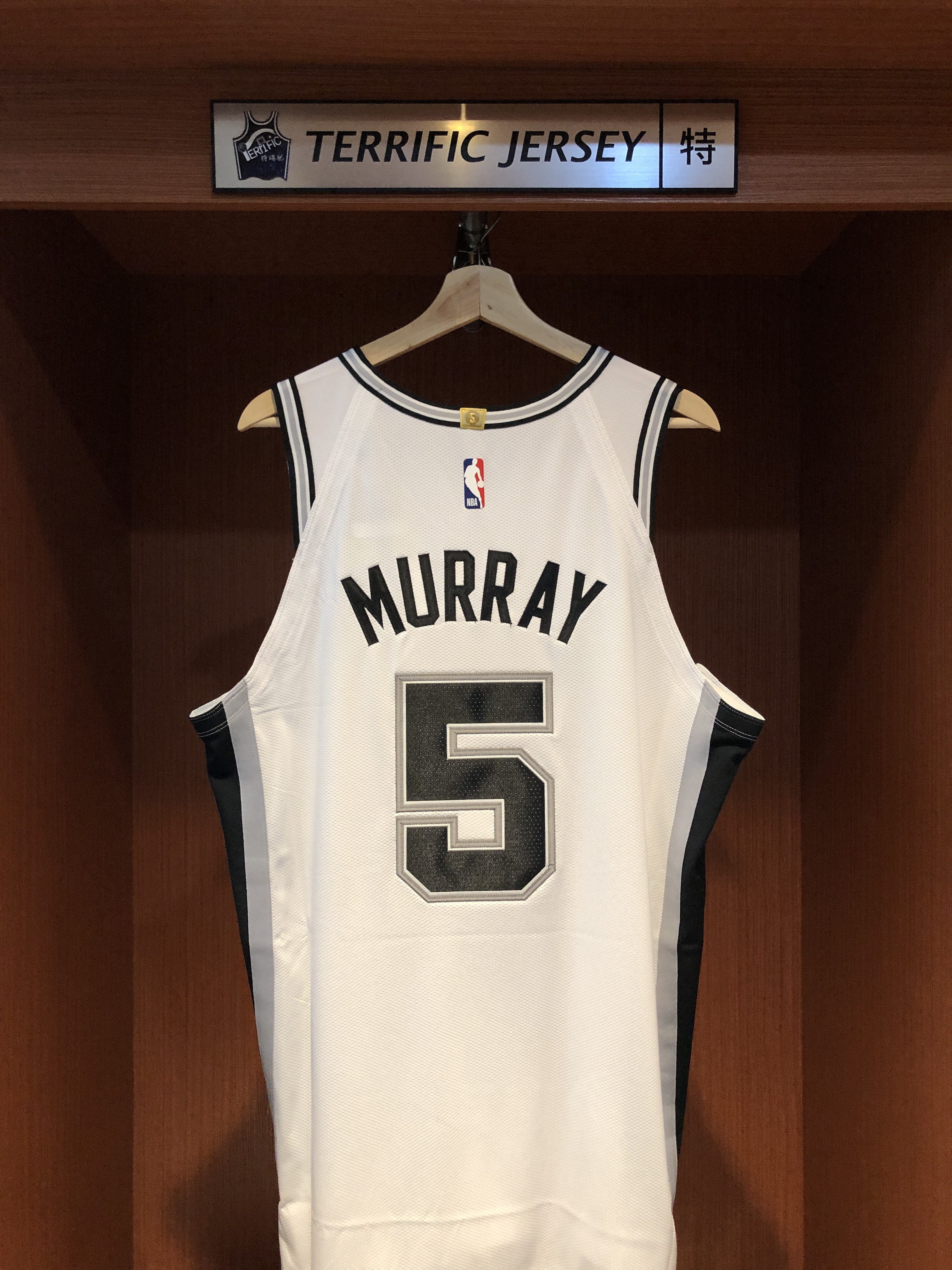NBA球衣 Dejounte Murray 聖安東尼奧馬刺白 Association Nike Authentic 球員版 電繡 含贊助商標 全新
